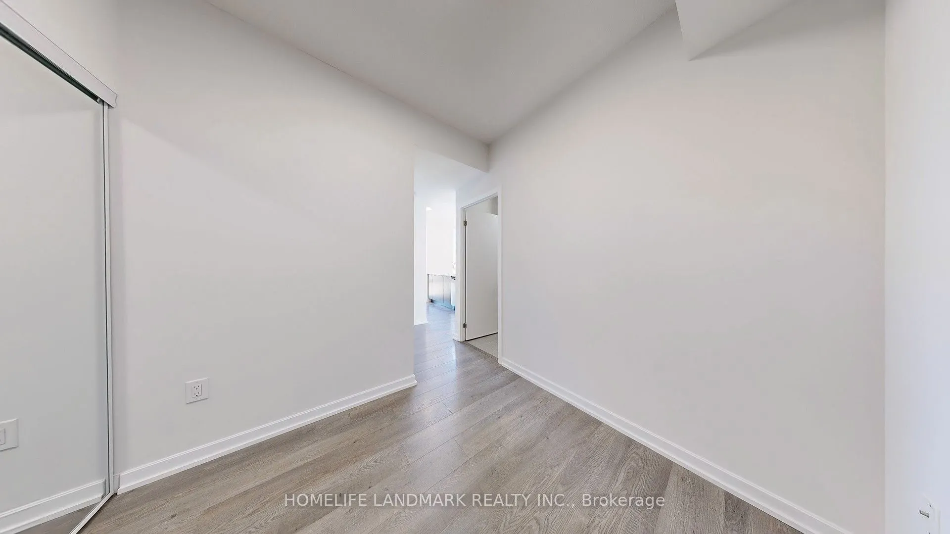 66 Forest Manor Road, #1208