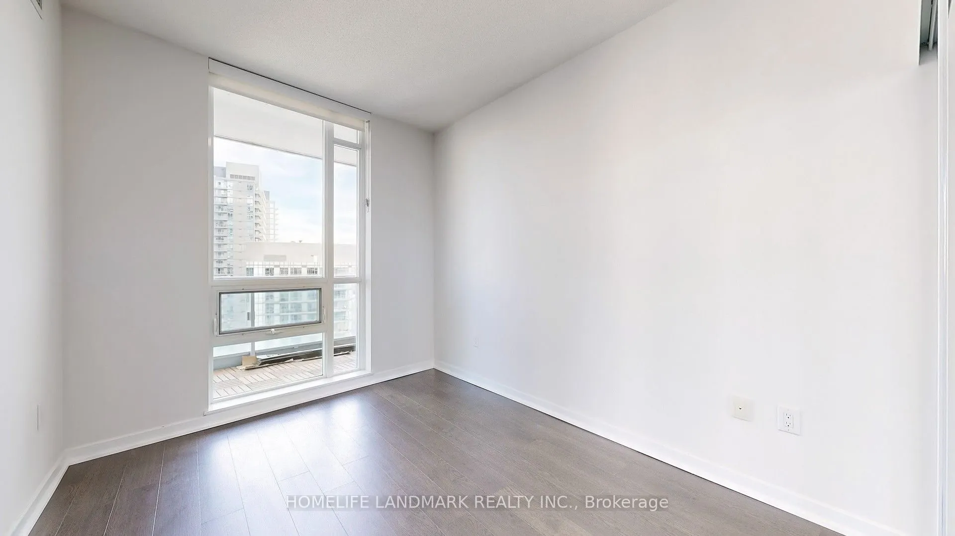 66 Forest Manor Road, #1208