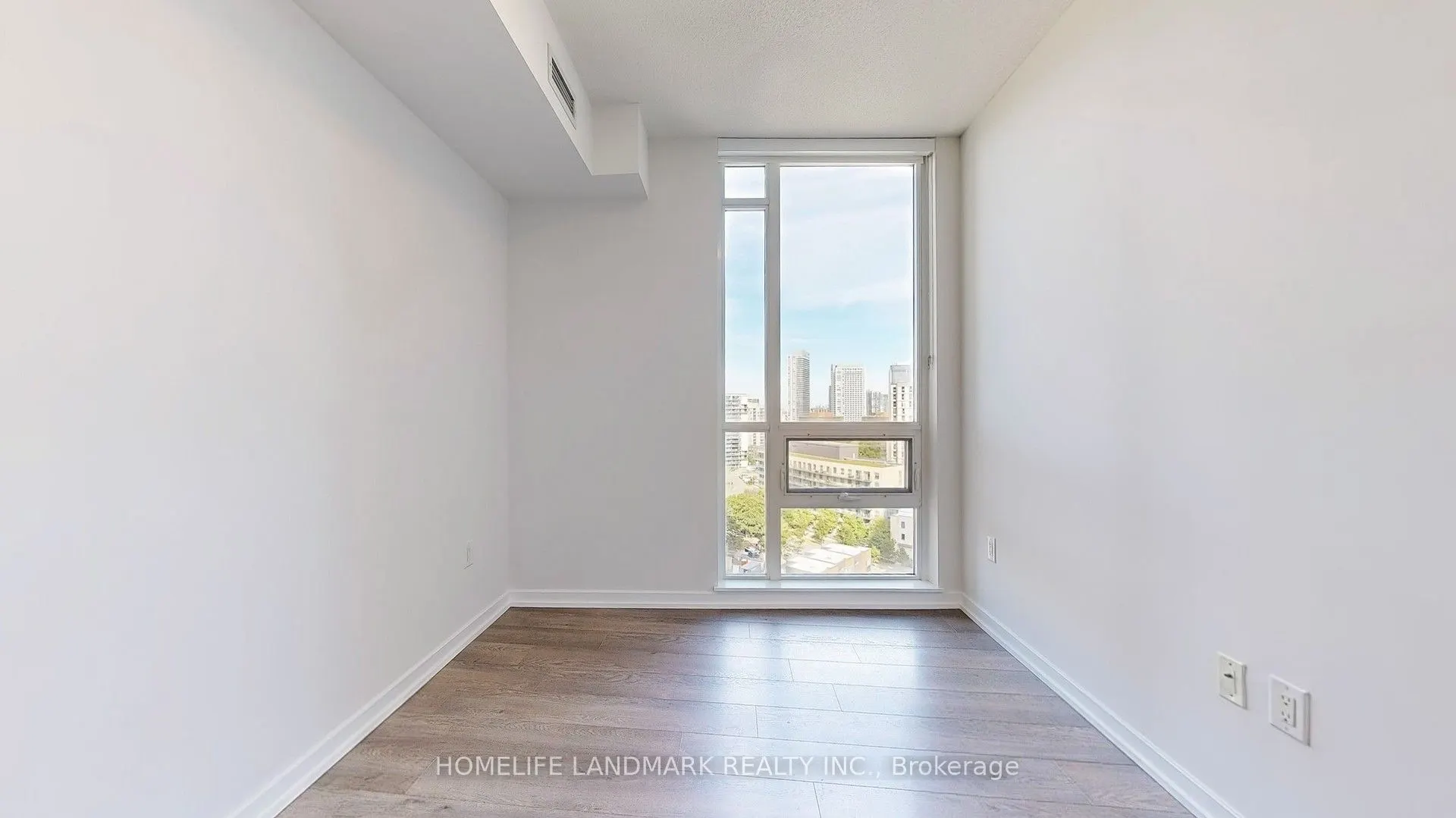 66 Forest Manor Road, #1208