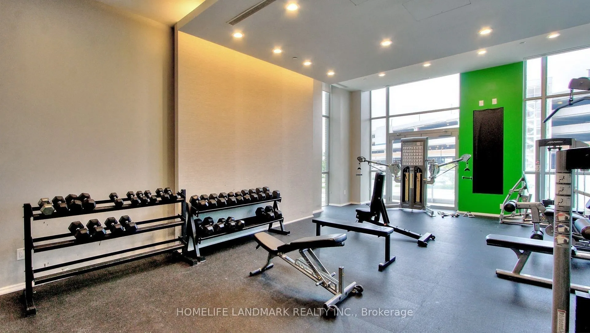 66 Forest Manor Road, #1208