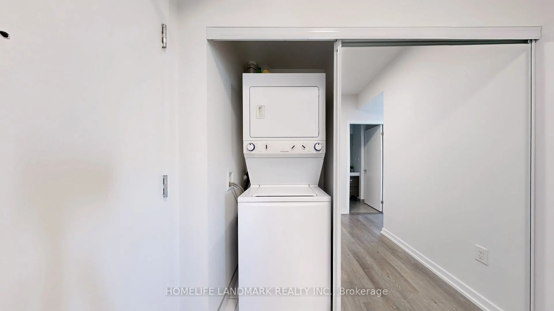 66 Forest Manor Road, #1208