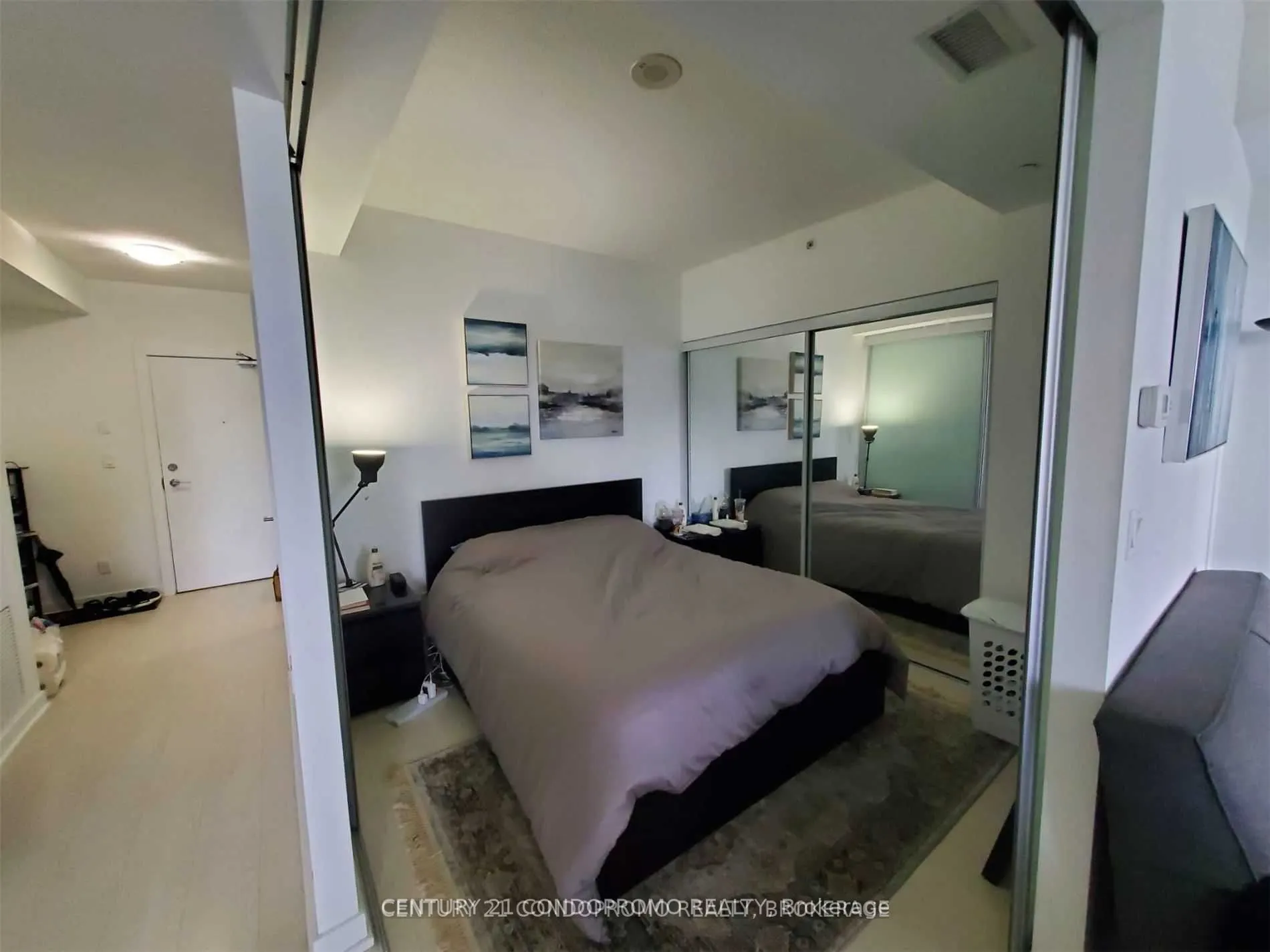 20 Bruyeres Mews, #2201