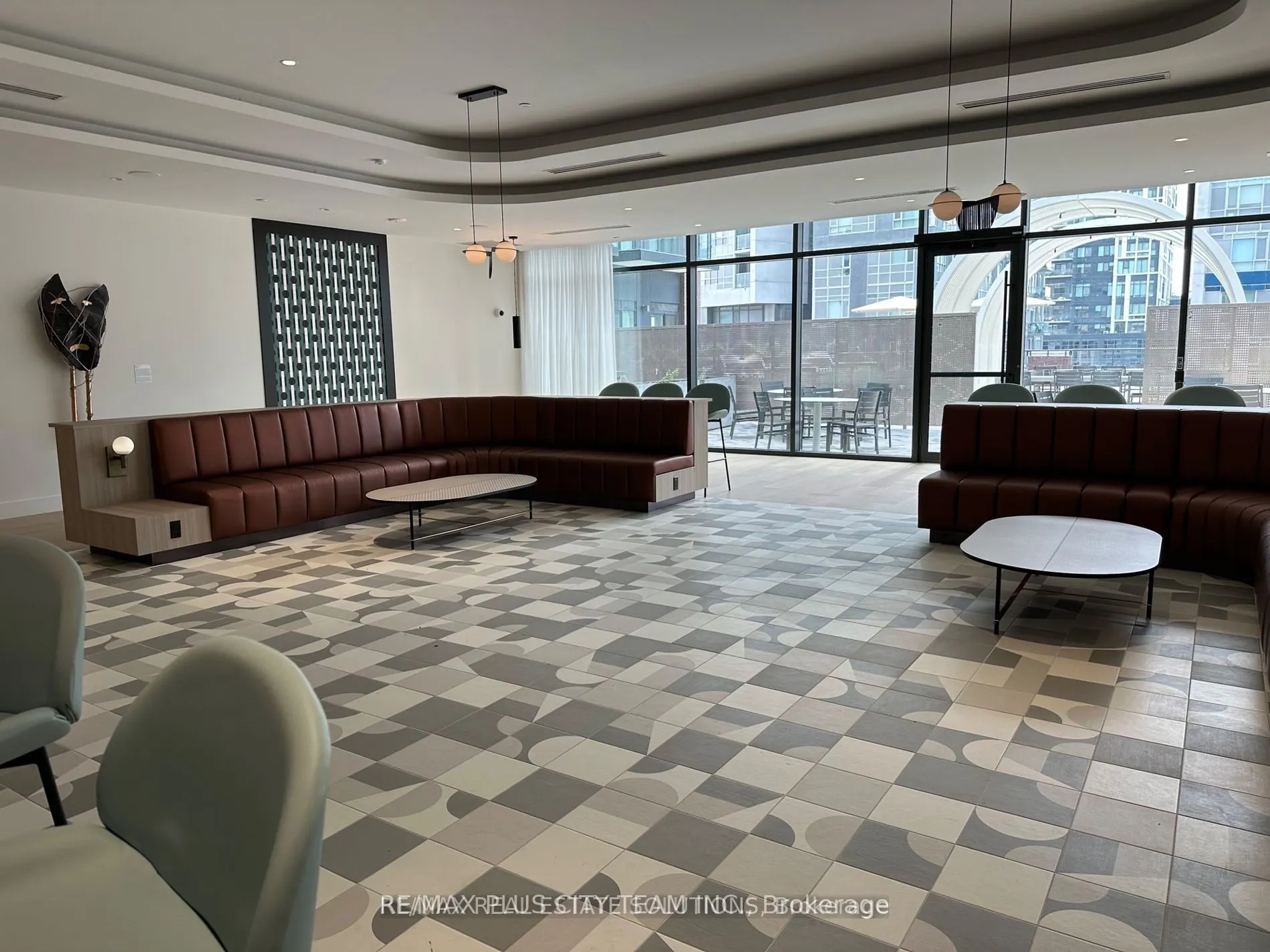 130 River Street, #2808