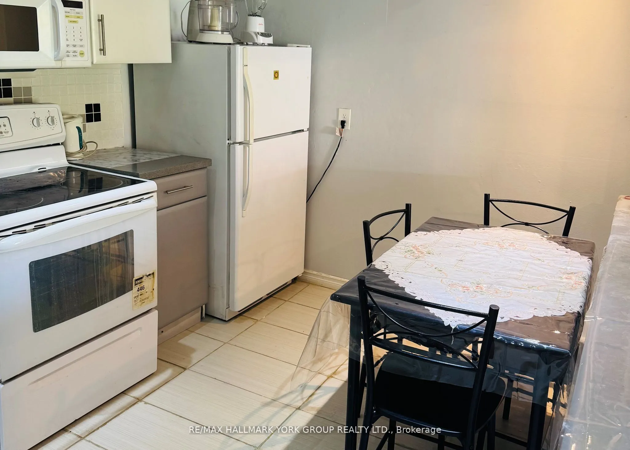 9 Micmac Crescent, #Lower