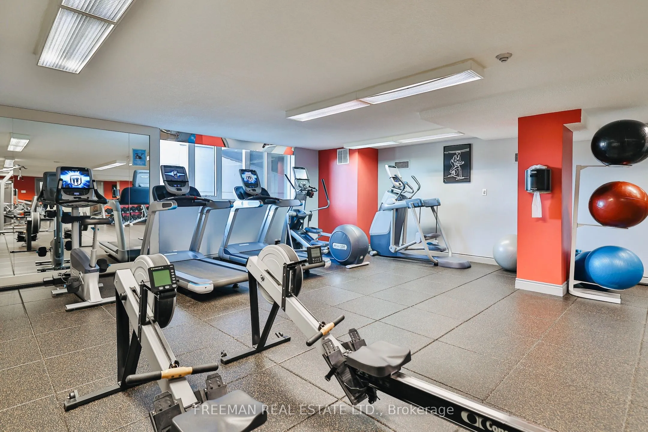 360 Bloor Street E, #204