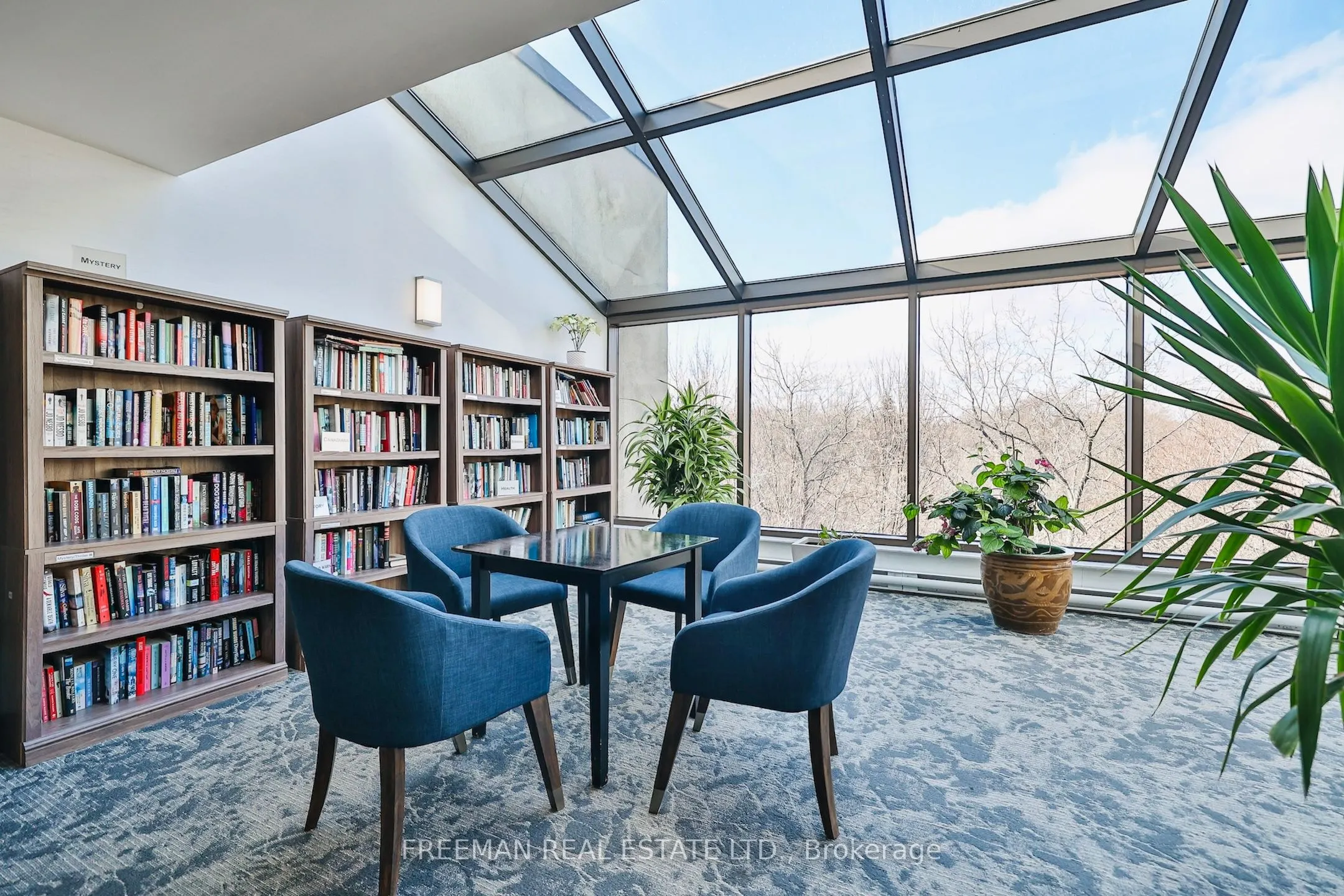360 Bloor Street E, #204