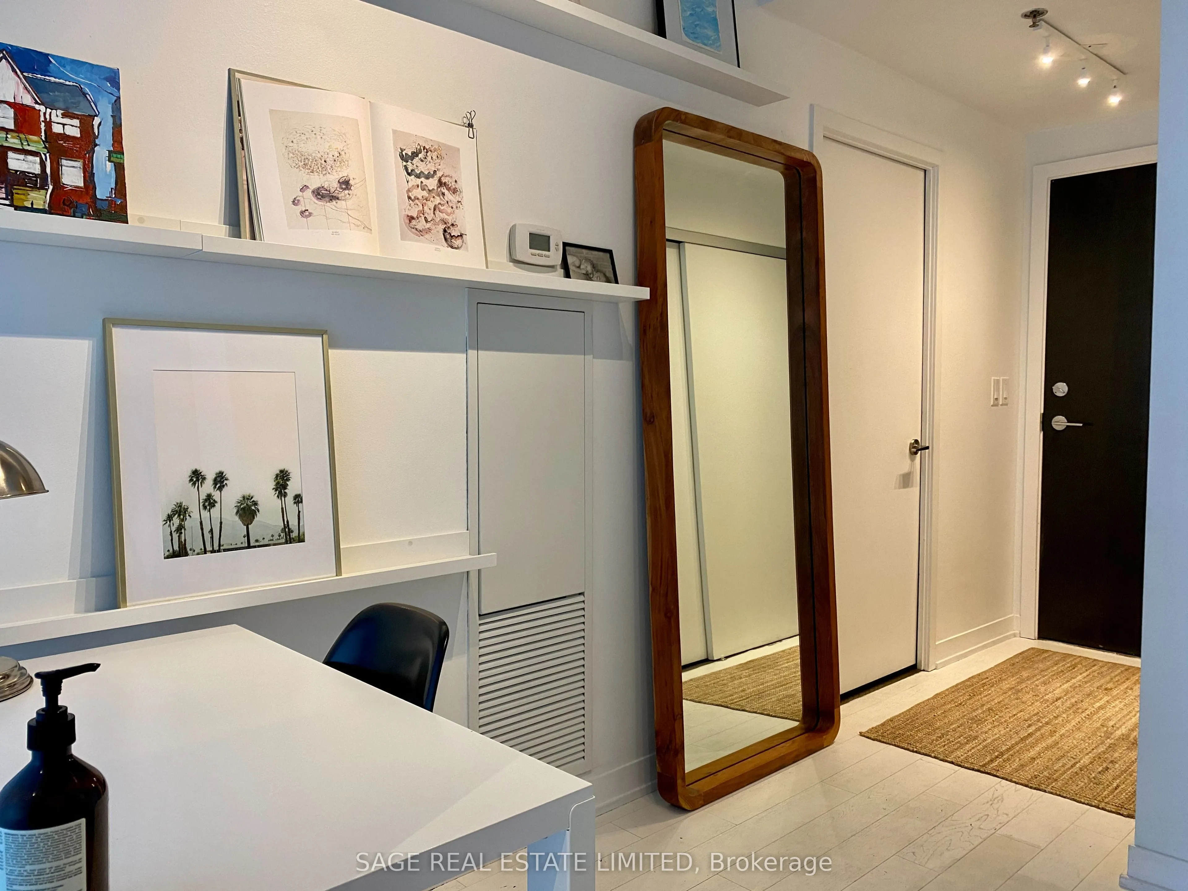 8 Gladstone Avenue, #305