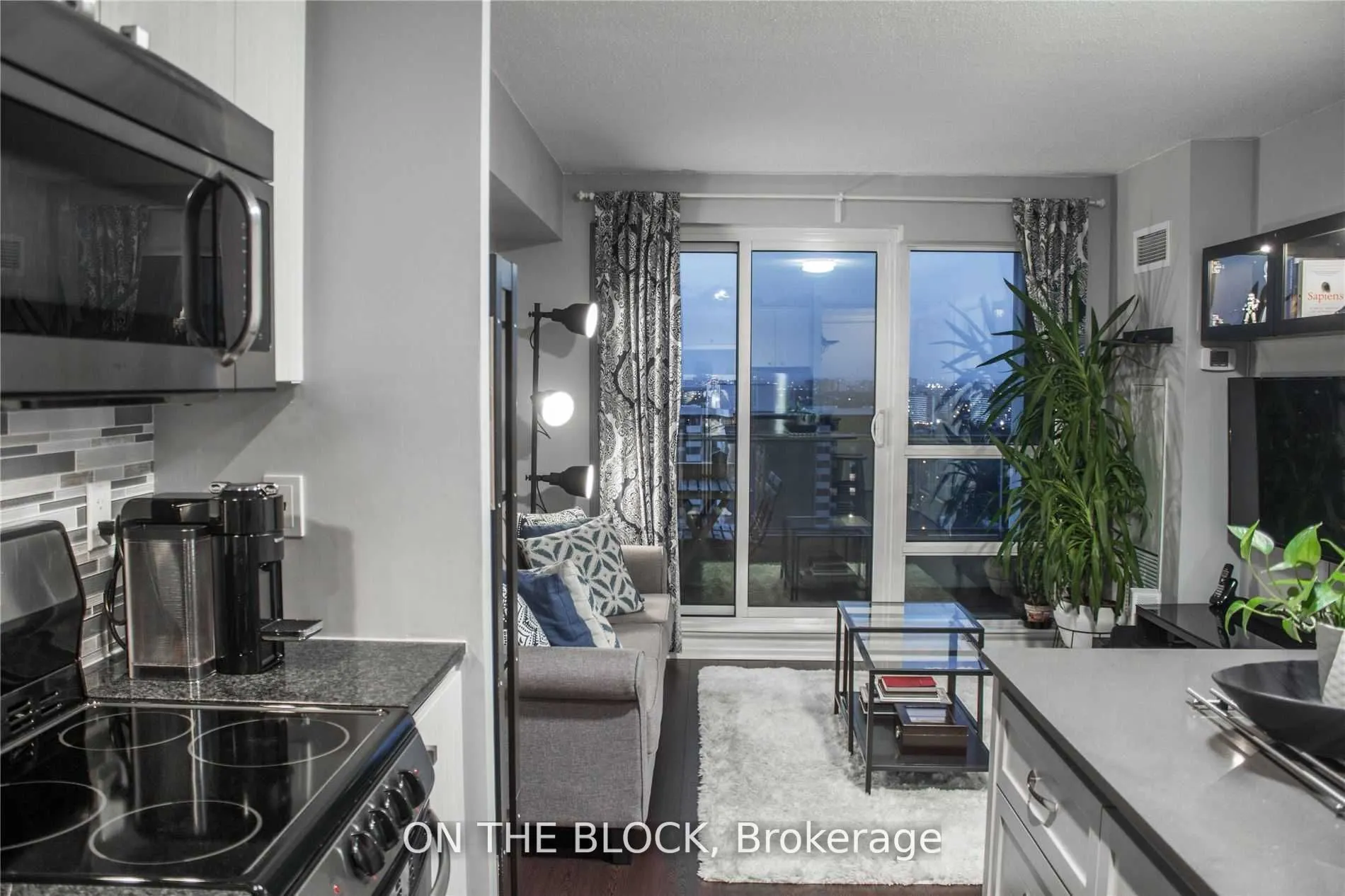 2015 Sheppard Avenue E, #2306