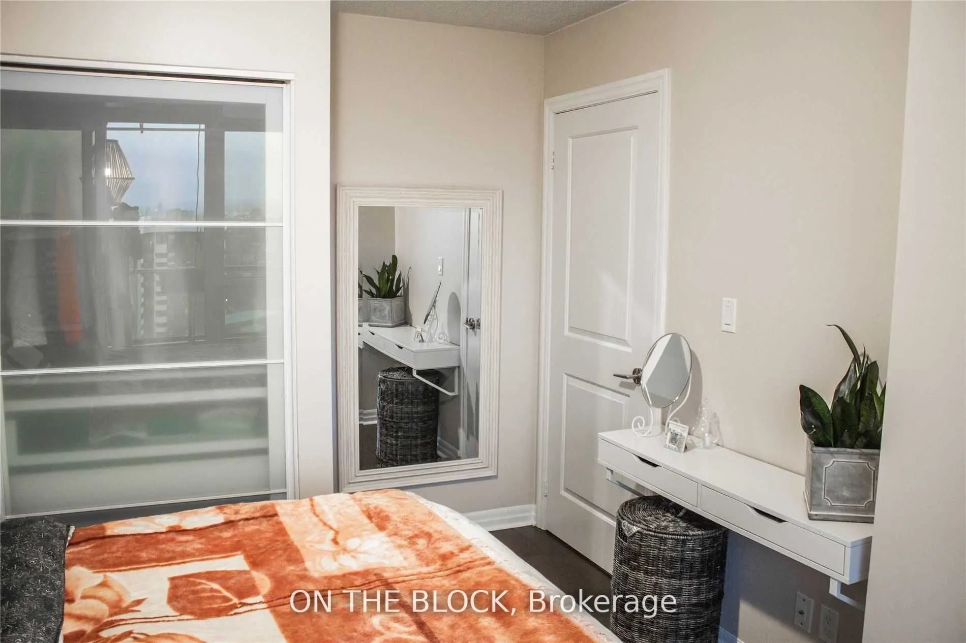 2015 Sheppard Avenue E, #2306
