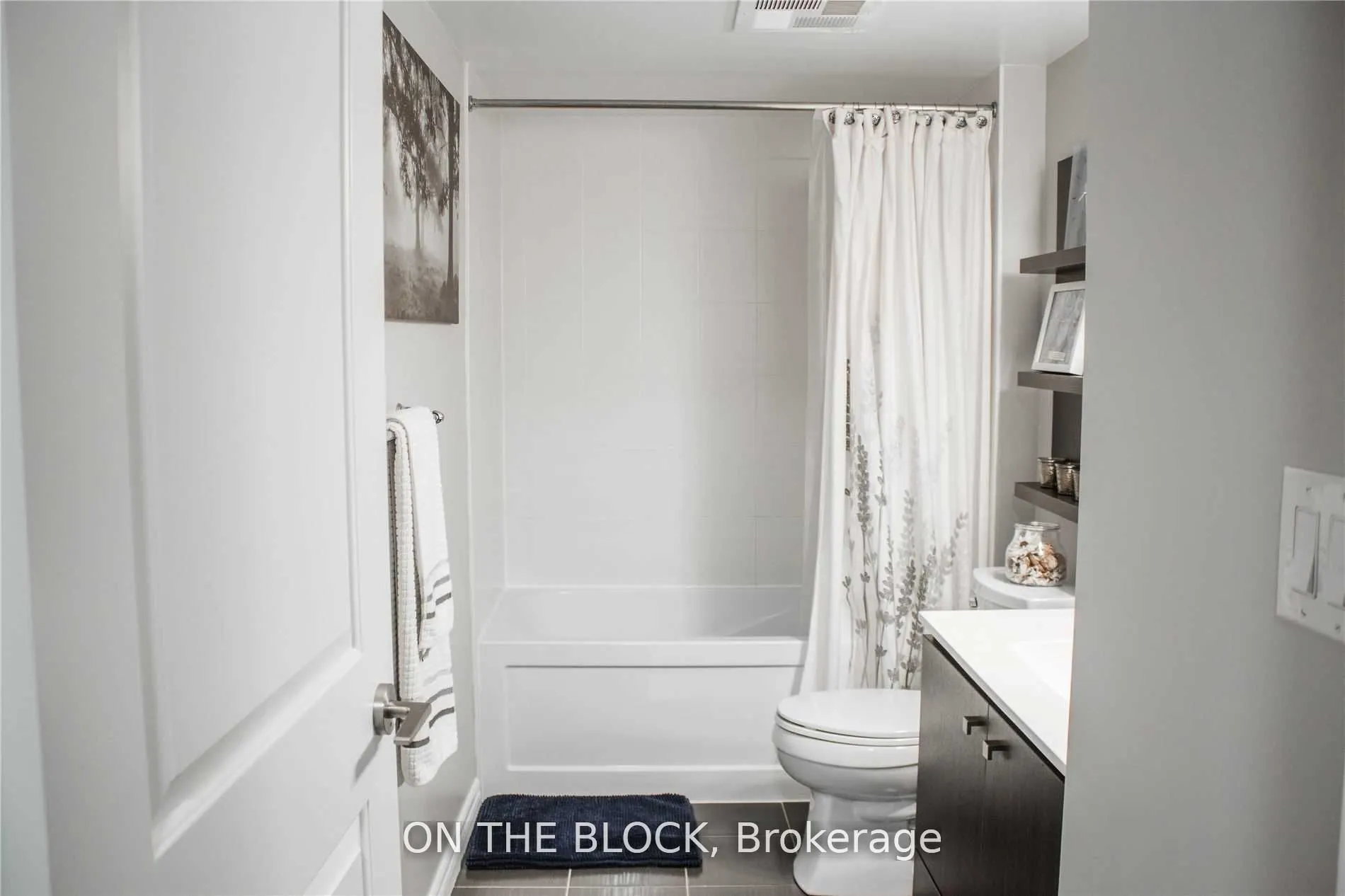 2015 Sheppard Avenue E, #2306