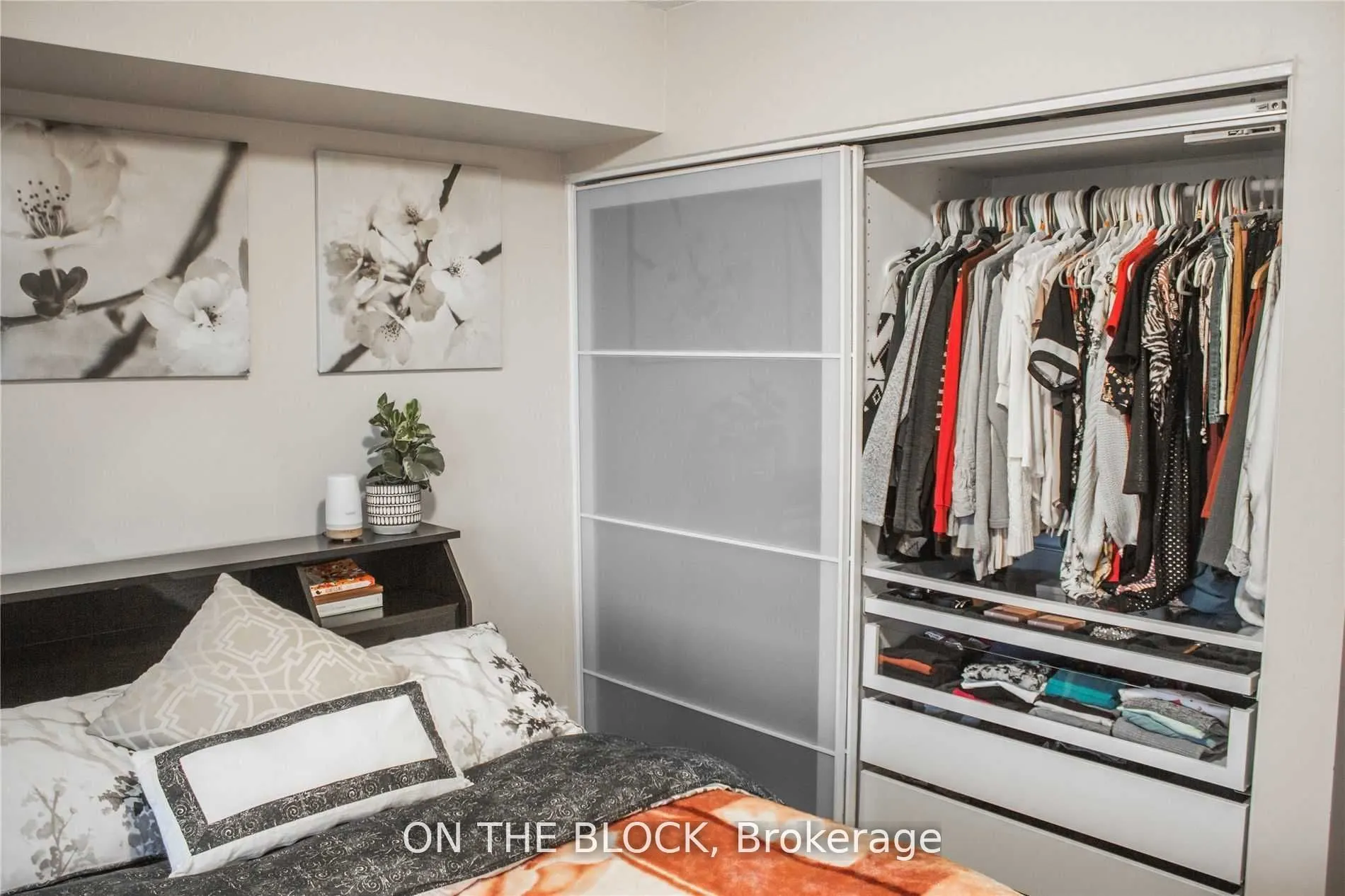 2015 Sheppard Avenue E, #2306