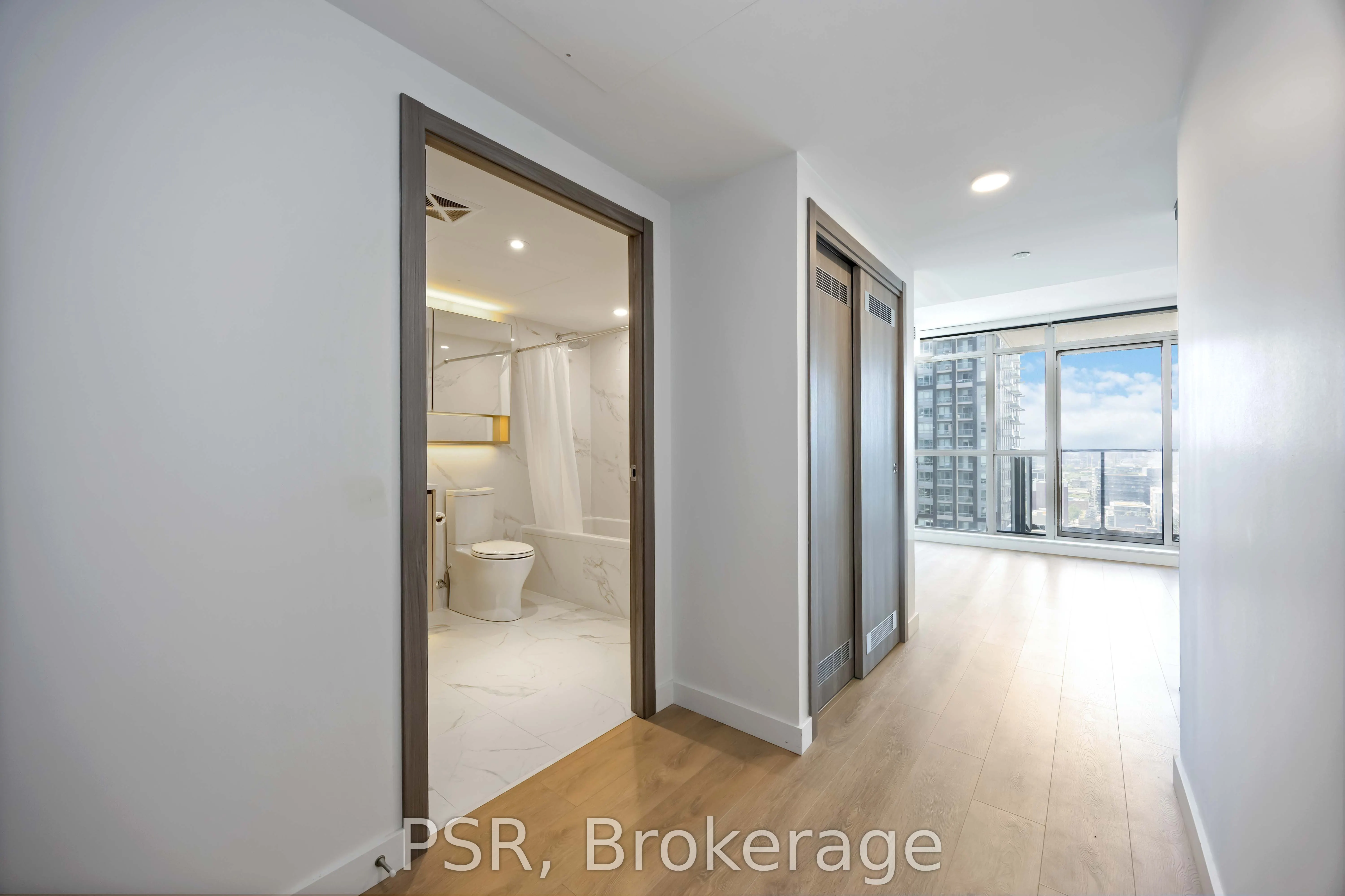38 Widmer Street, #2910