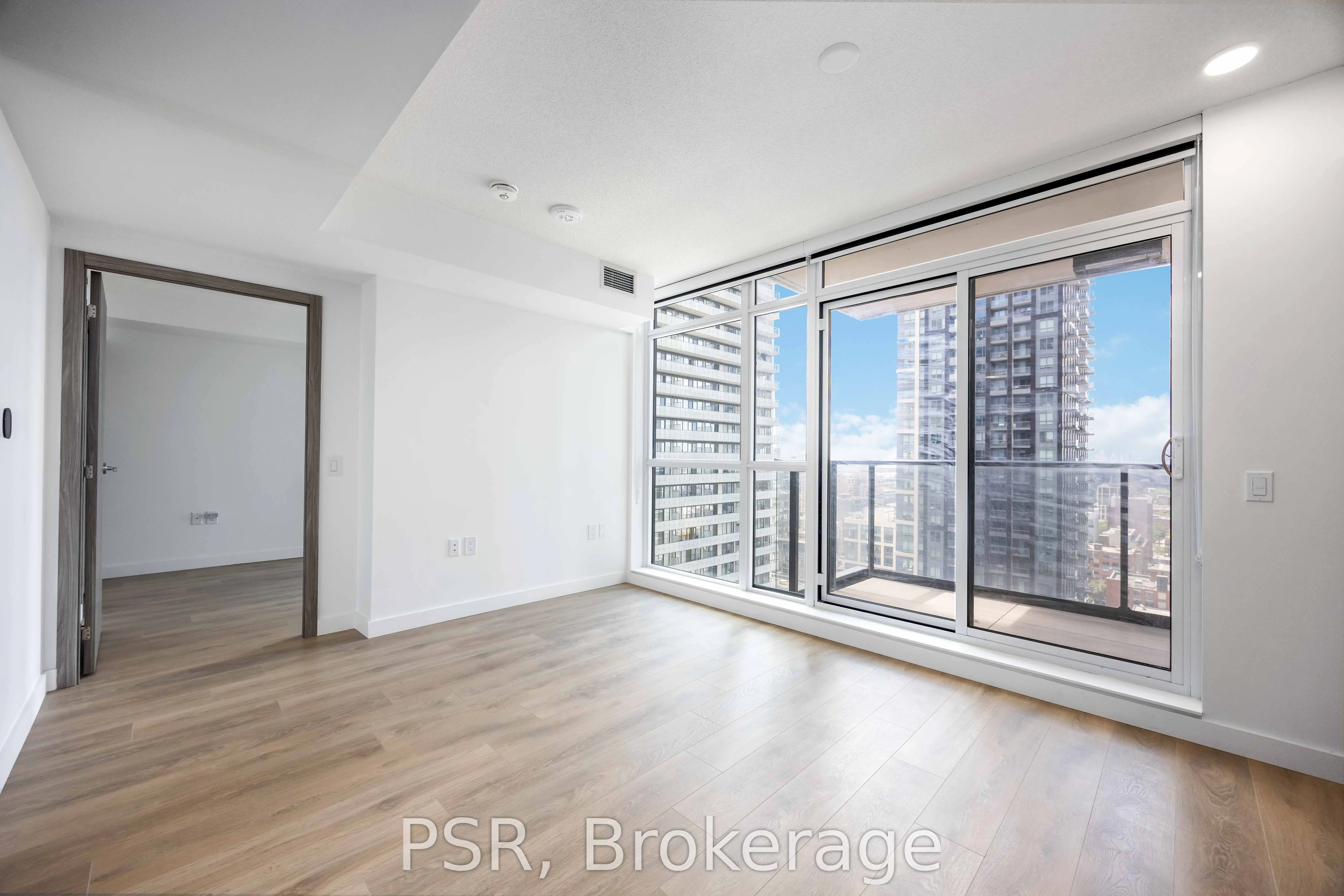 38 Widmer Street, #2910