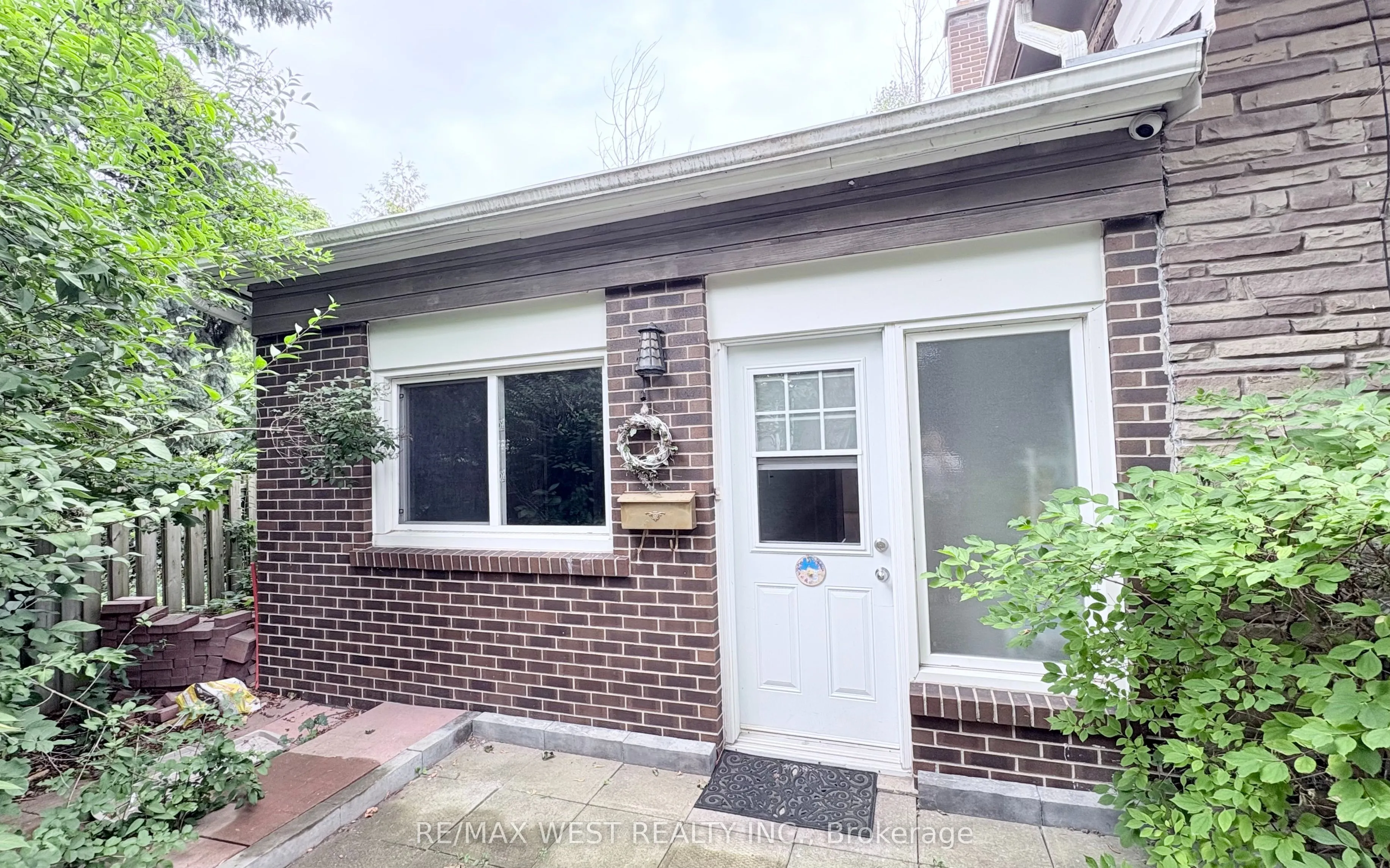 63 Summerside Crescent
