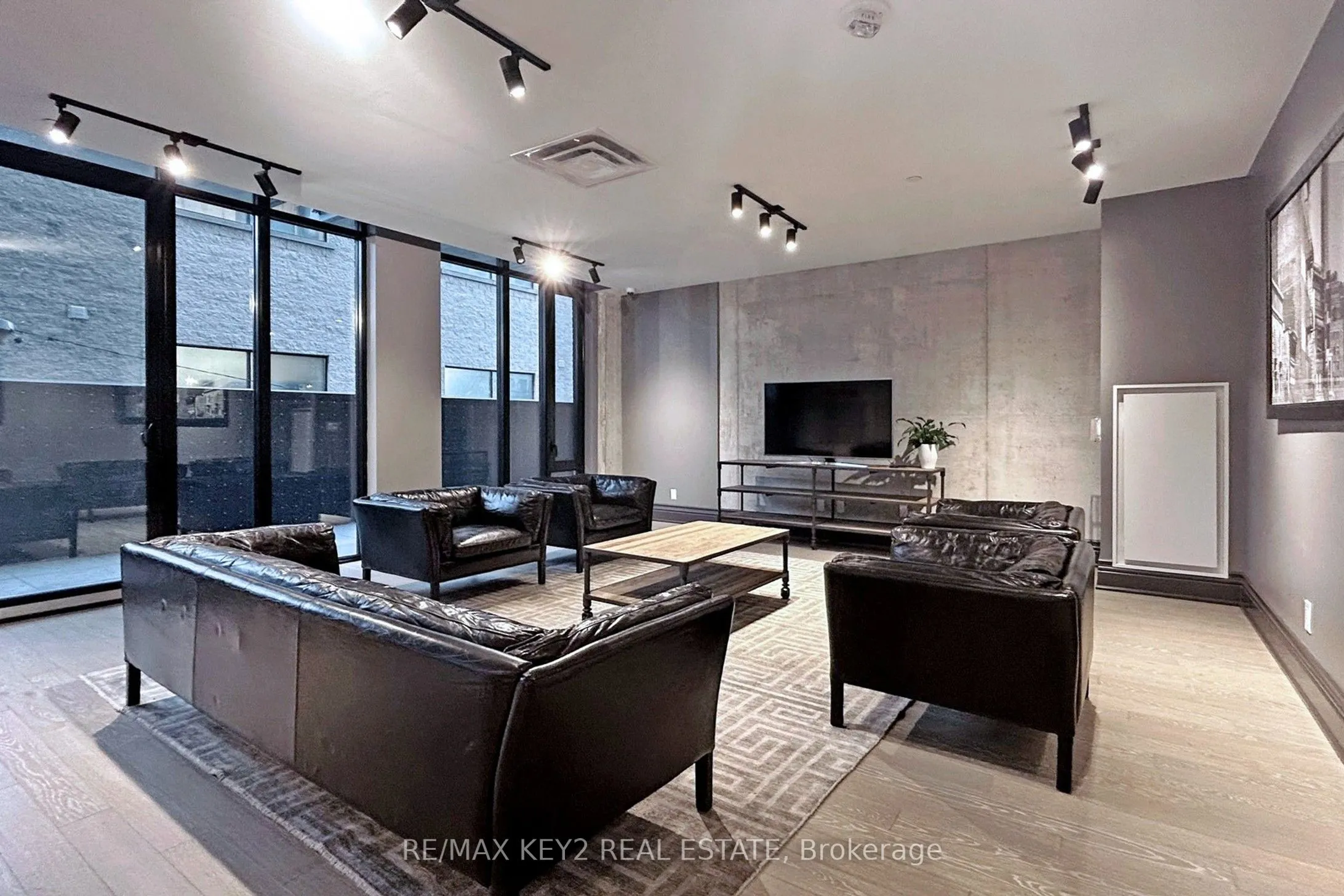 608 Richmond Street W, #615