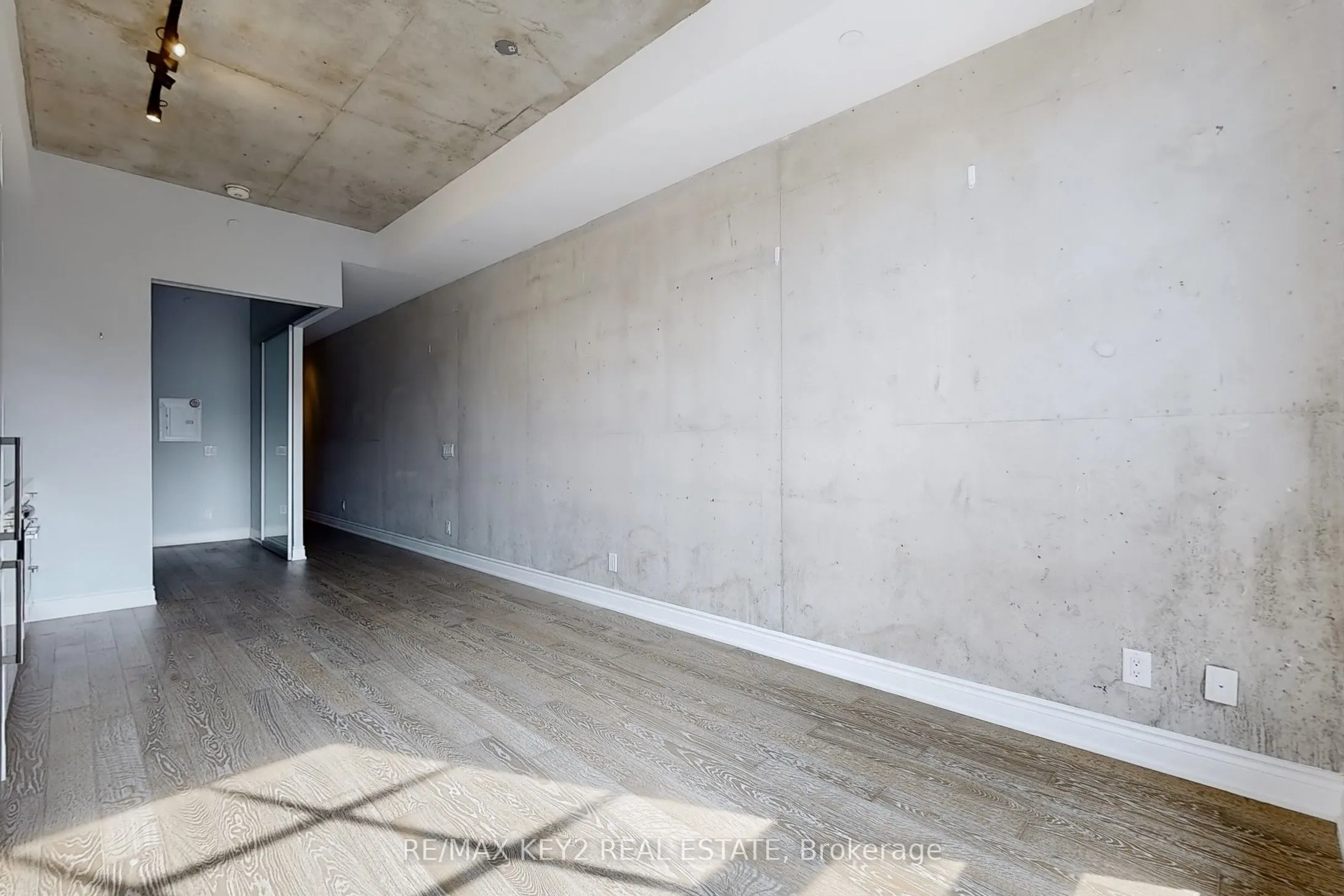 608 Richmond Street W, #615