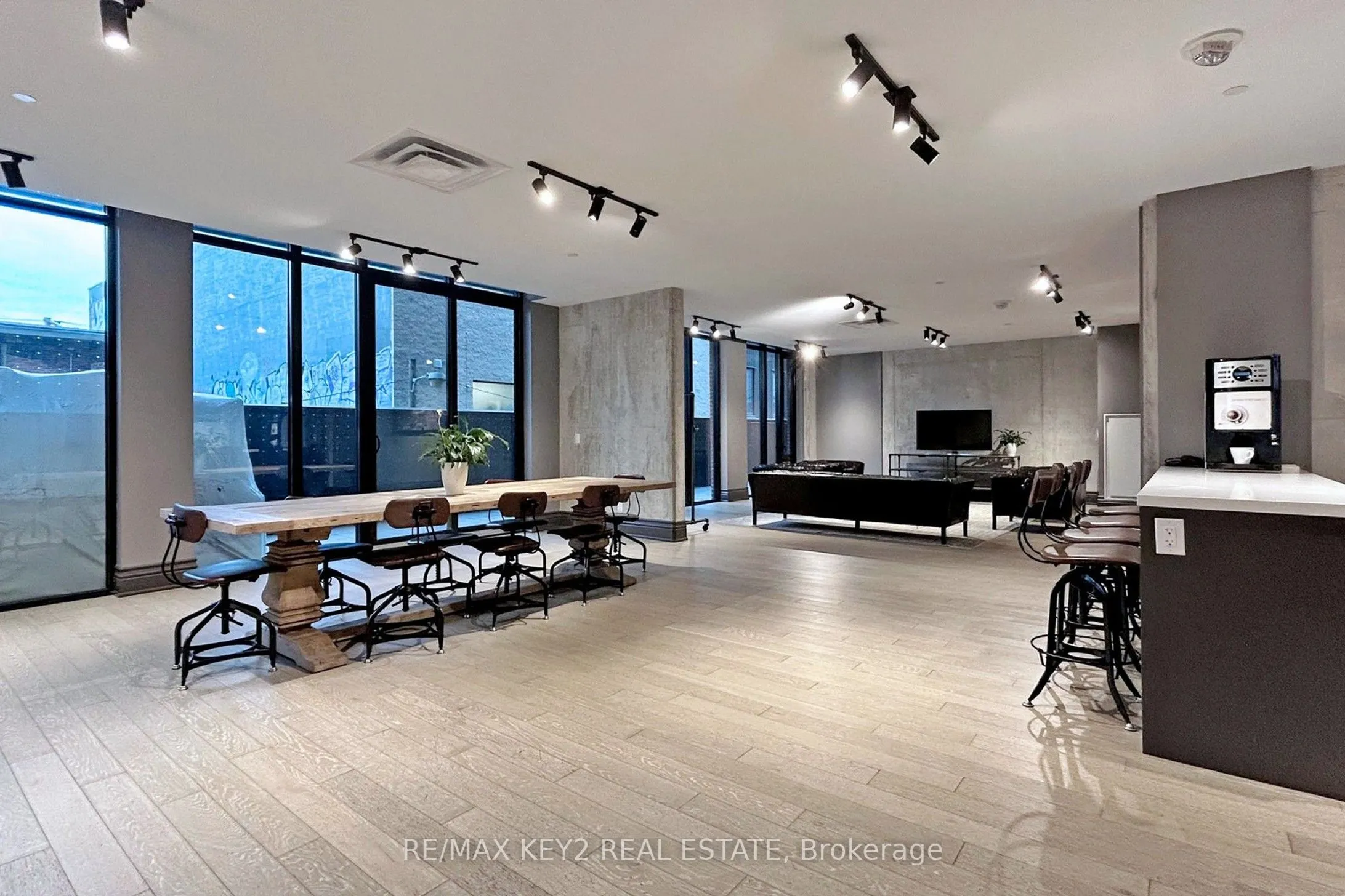608 Richmond Street W, #615