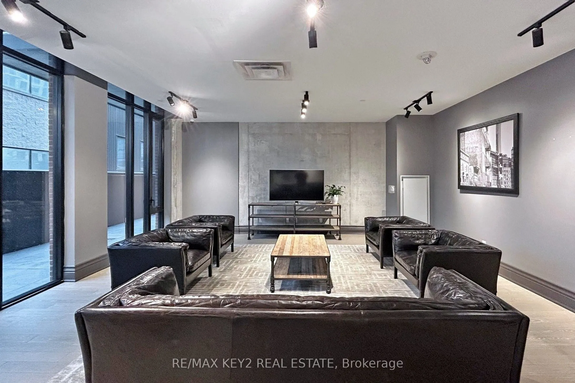 608 Richmond Street W, #615