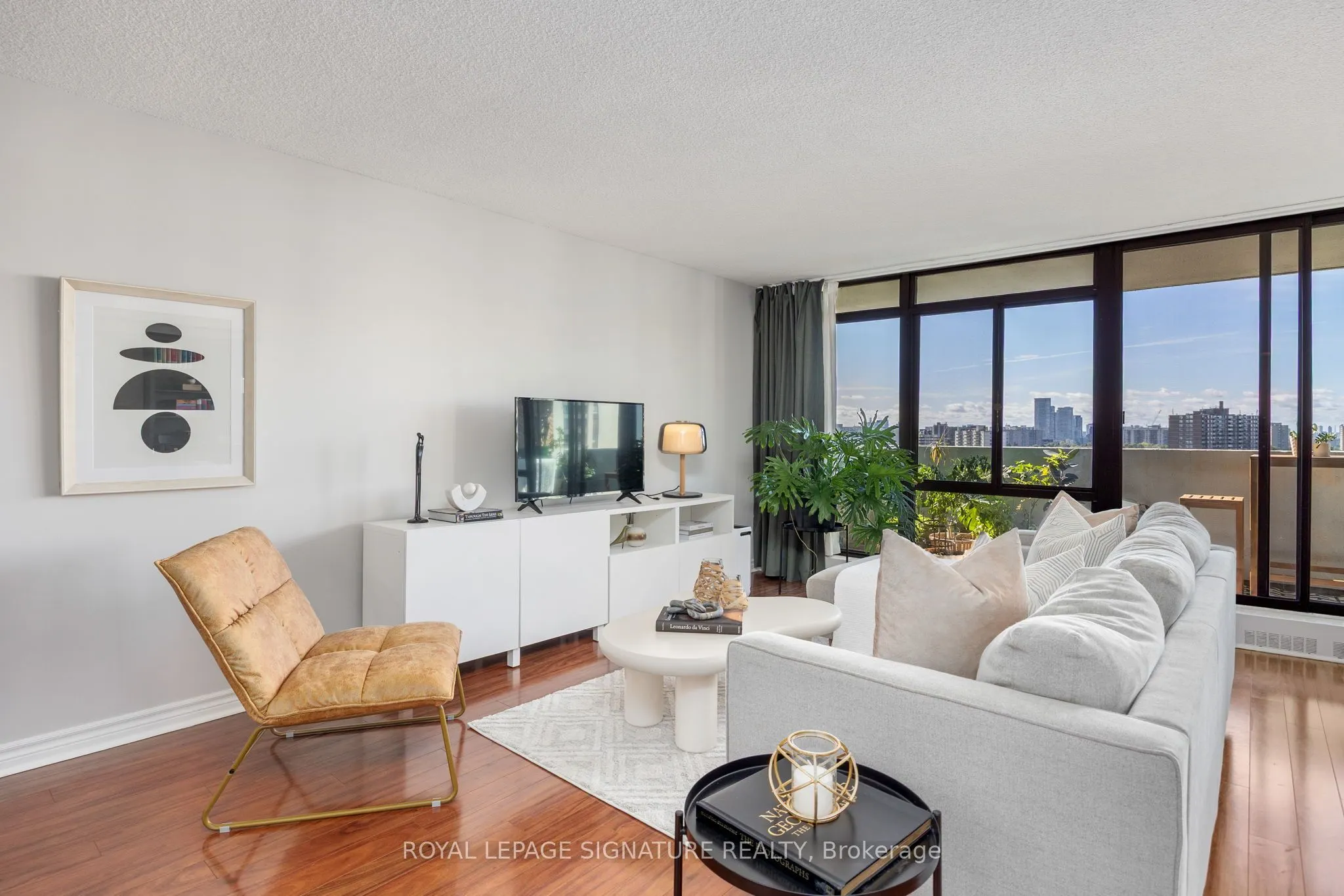 3300 Don Mills Road, #1107