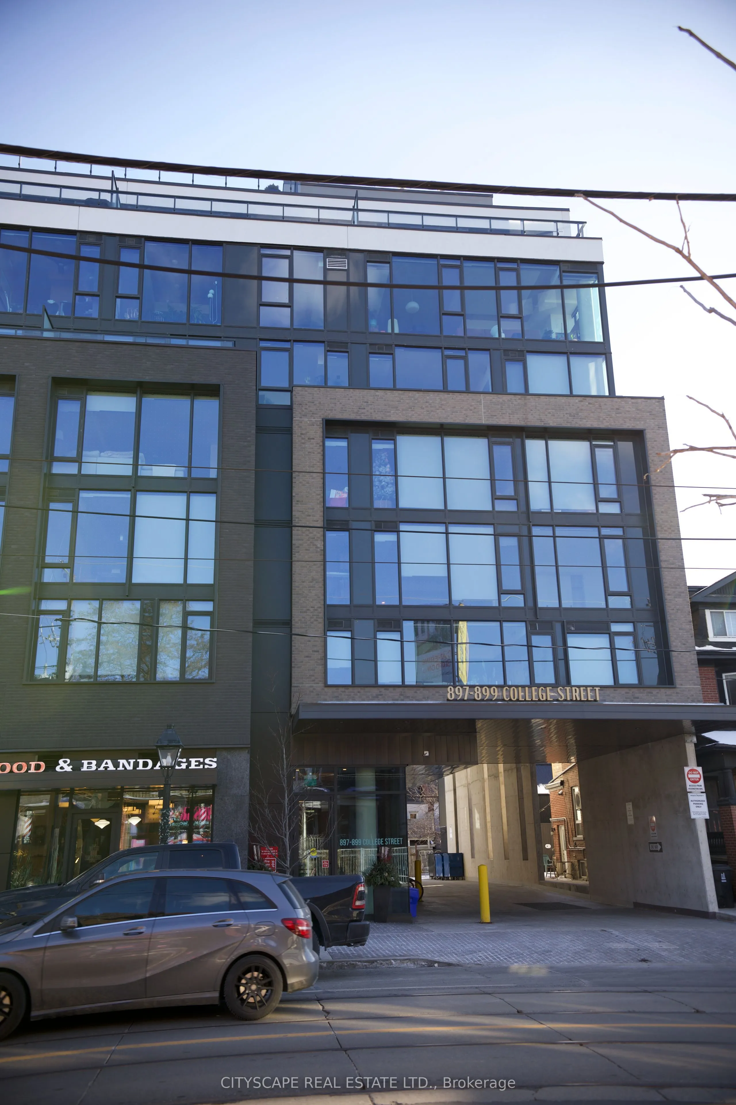 899 College Street W, #618