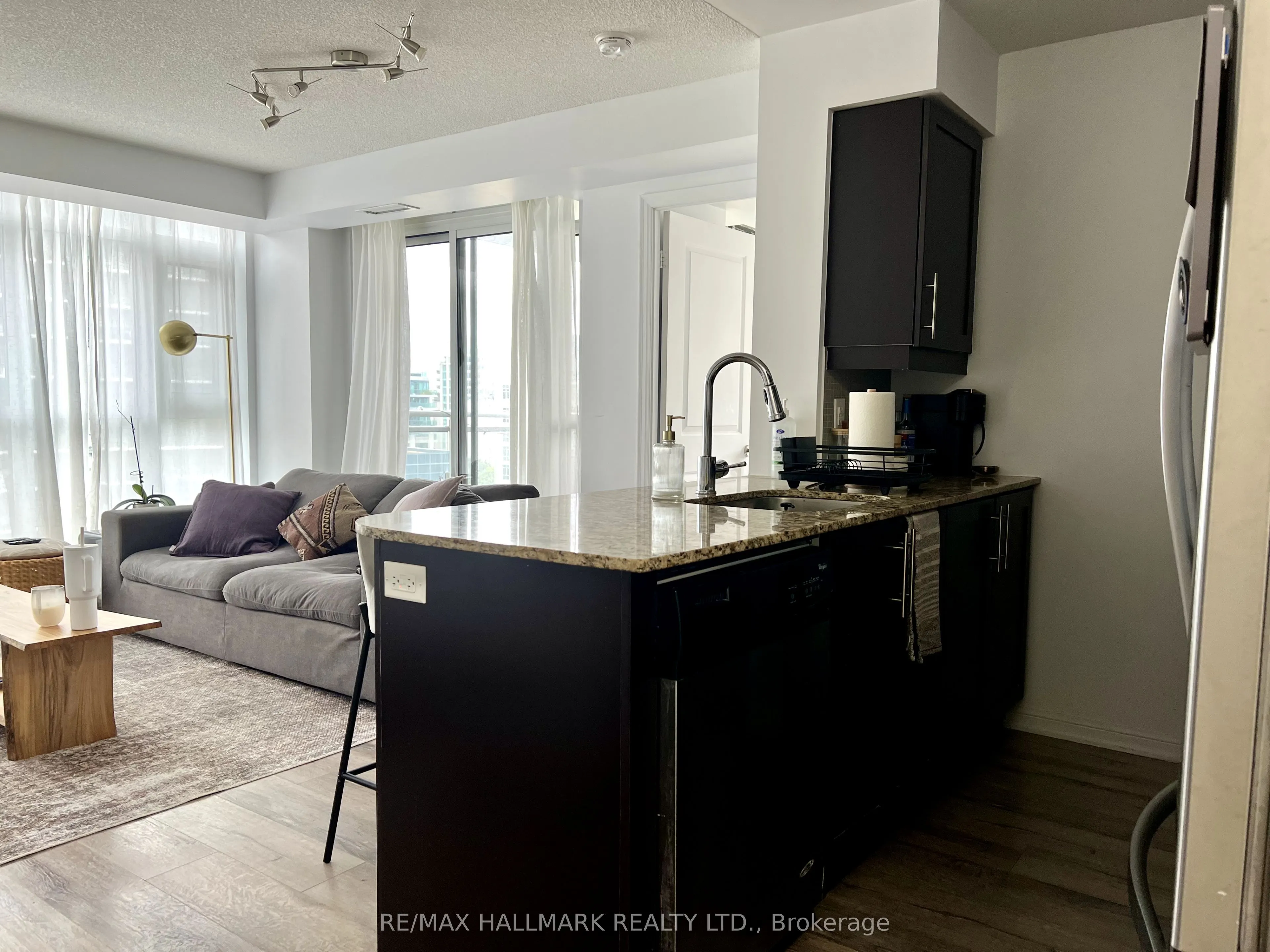 38 Grand Magazine Street, #1232