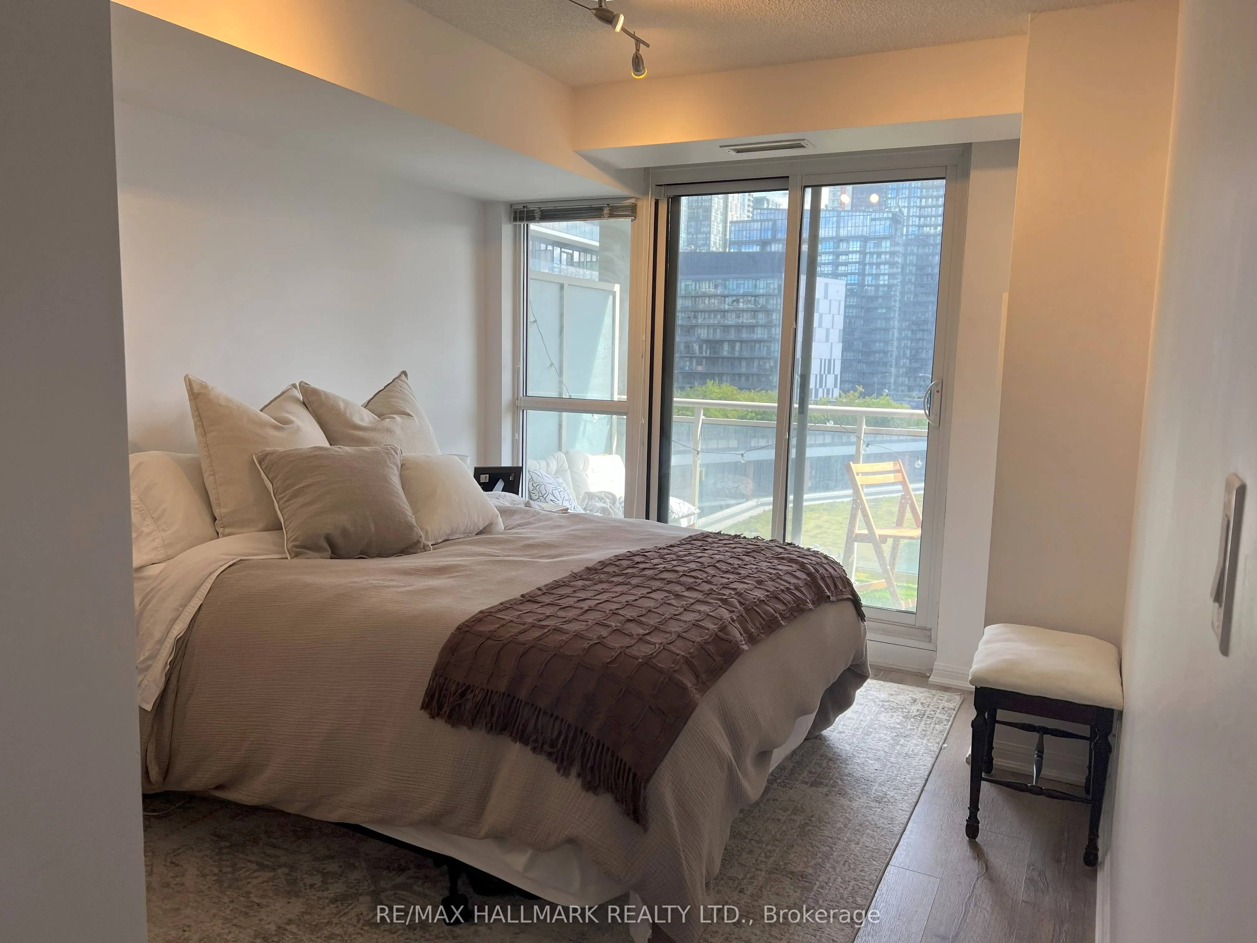 38 Grand Magazine Street, #1232