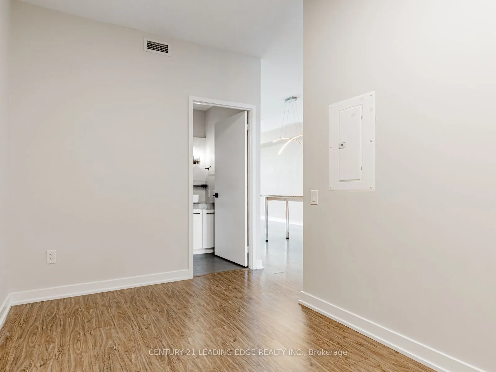 29 Singer Court, #2701