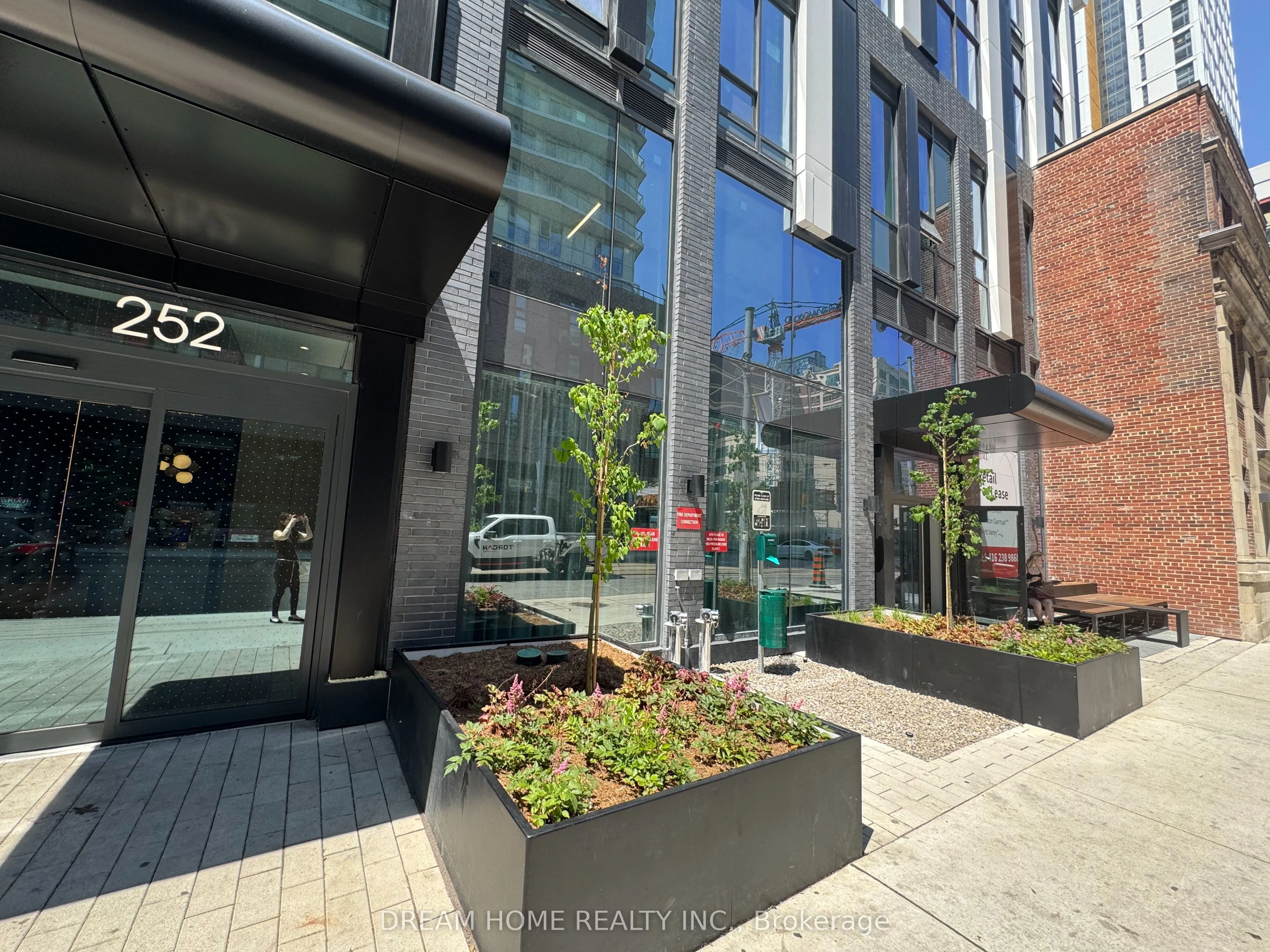 252 church st Street, #LPH06