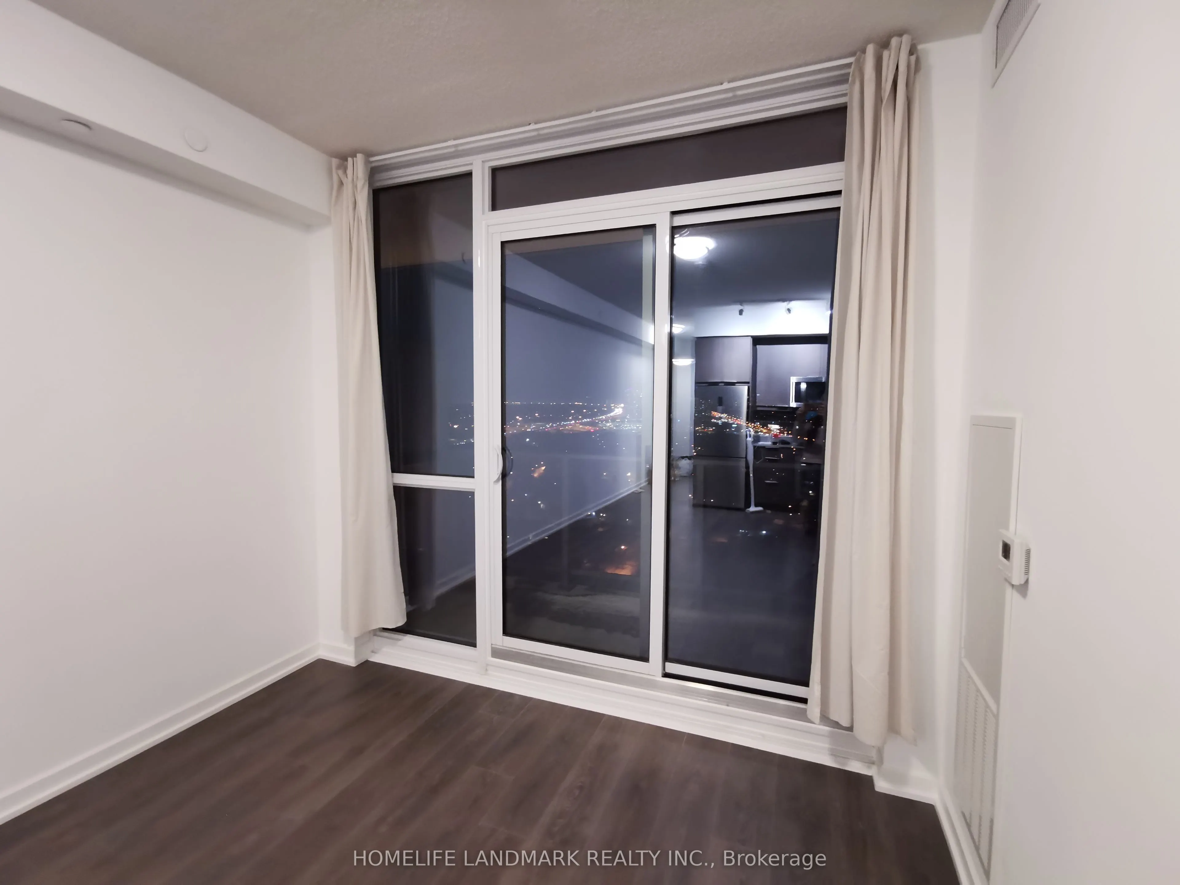 38 Forest Manor Road, #2103