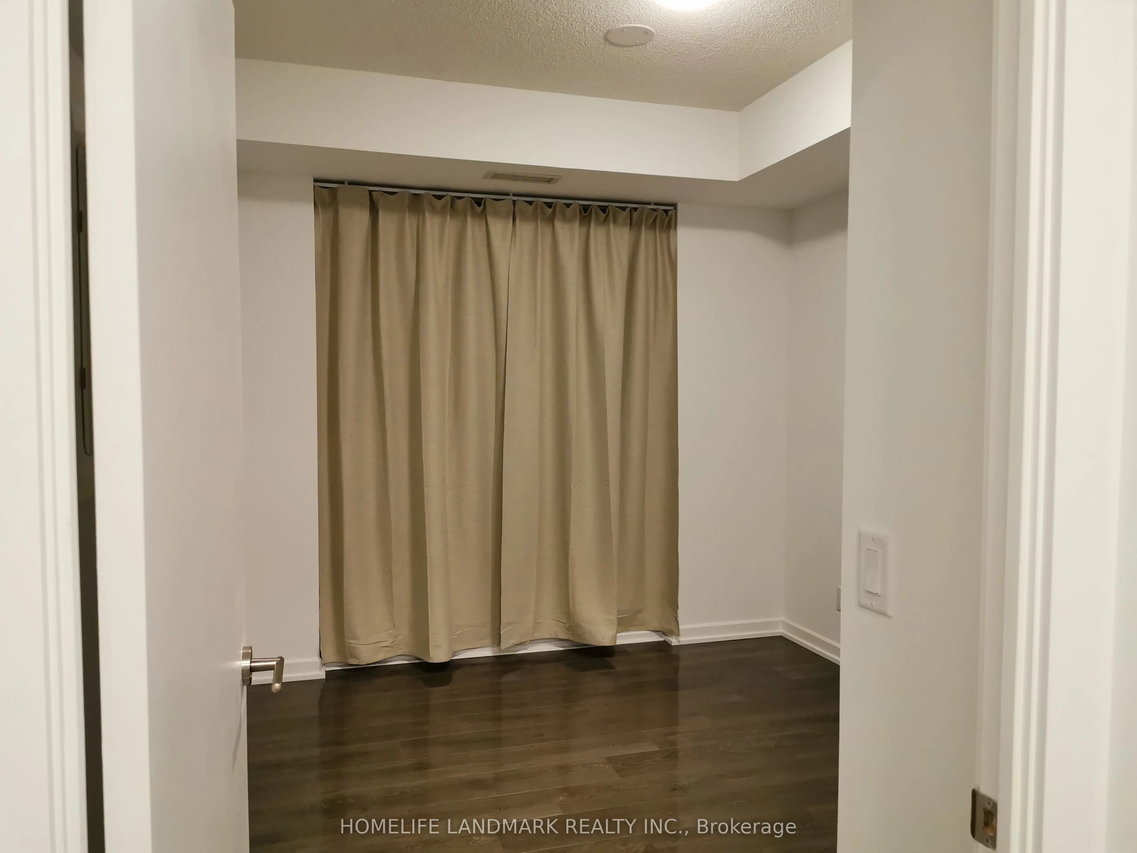 38 Forest Manor Road, #2103