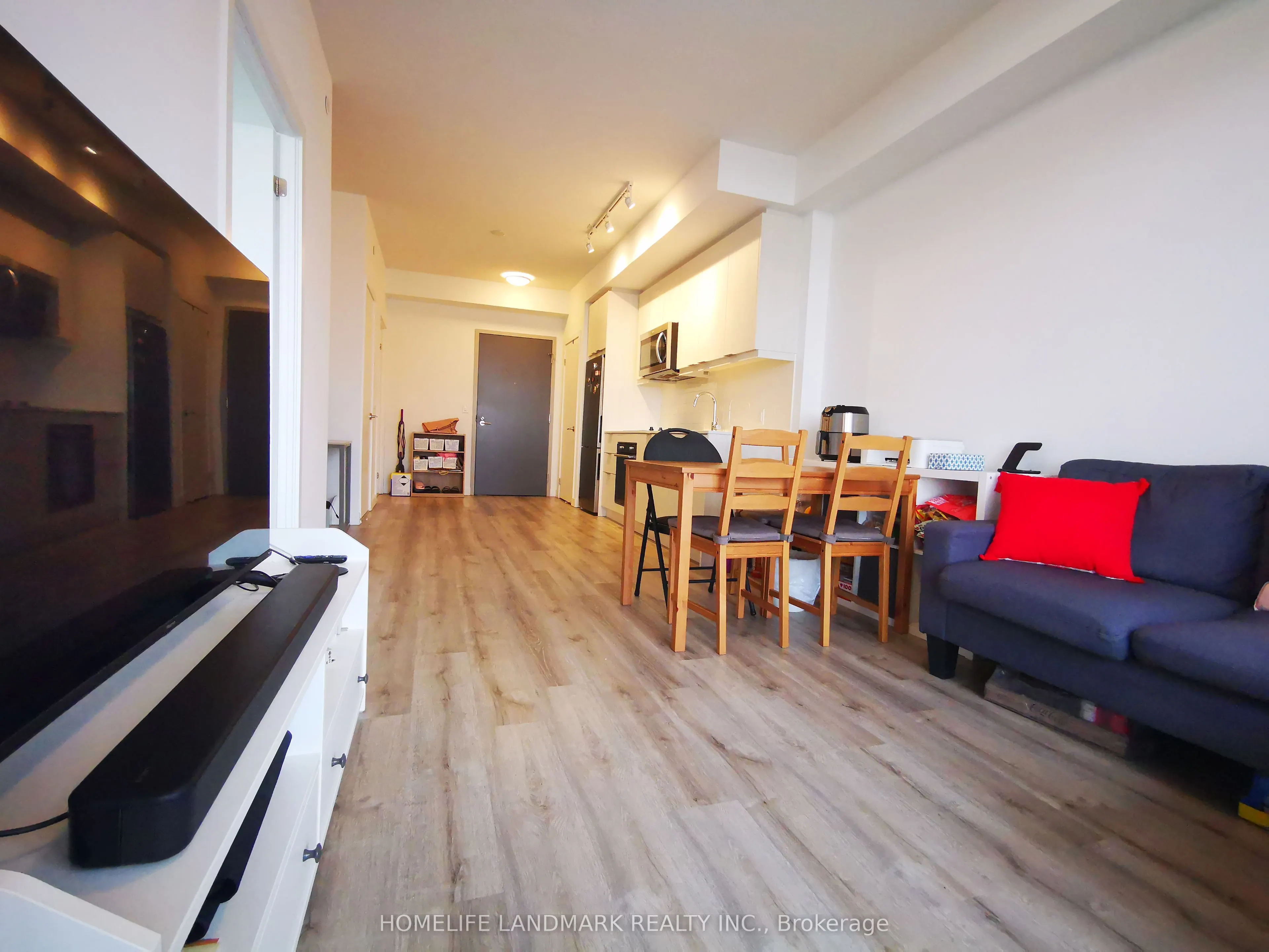38 Forest Manor Road, #2103