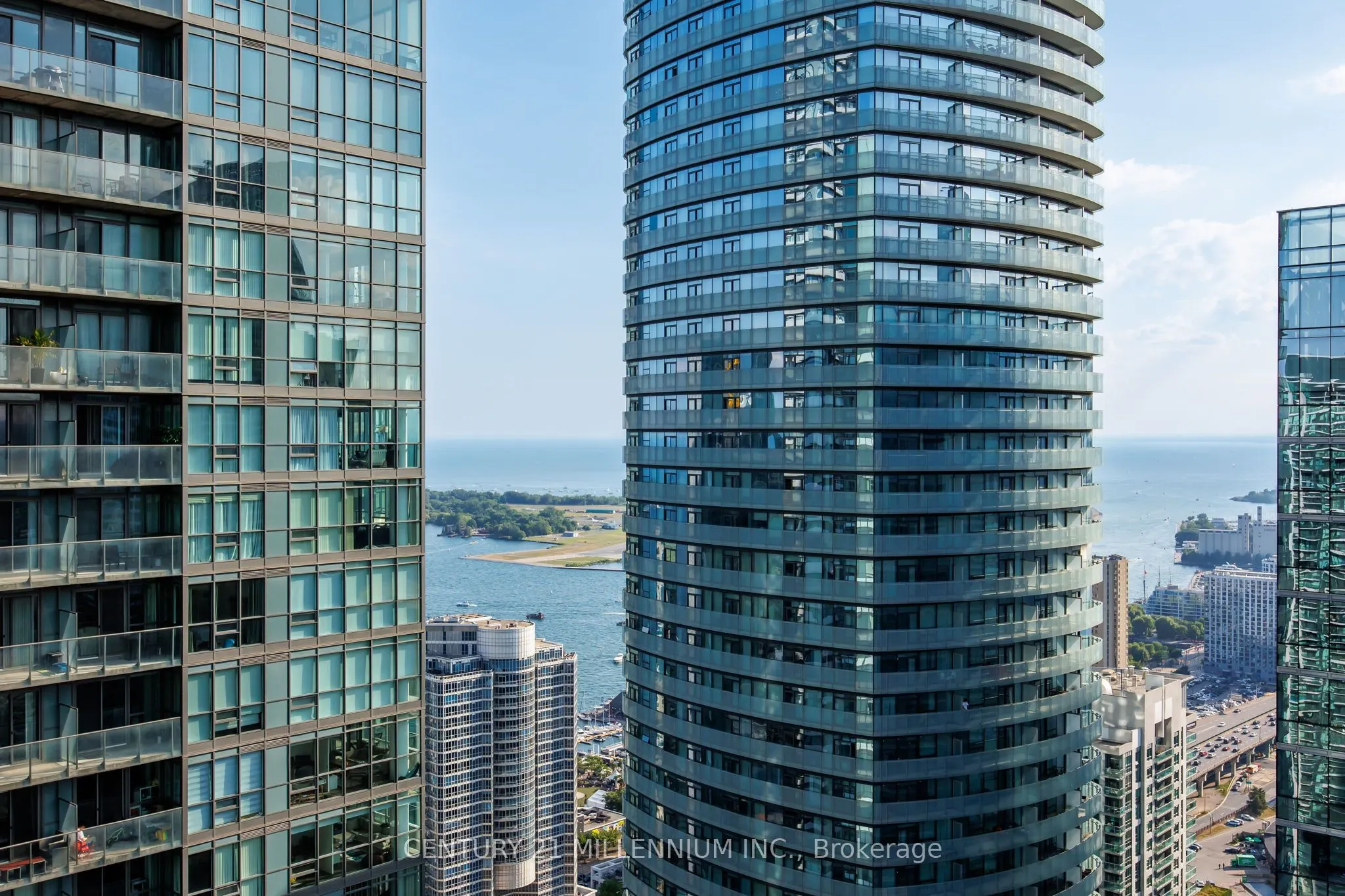 65 Bremner Boulevard W, #4503