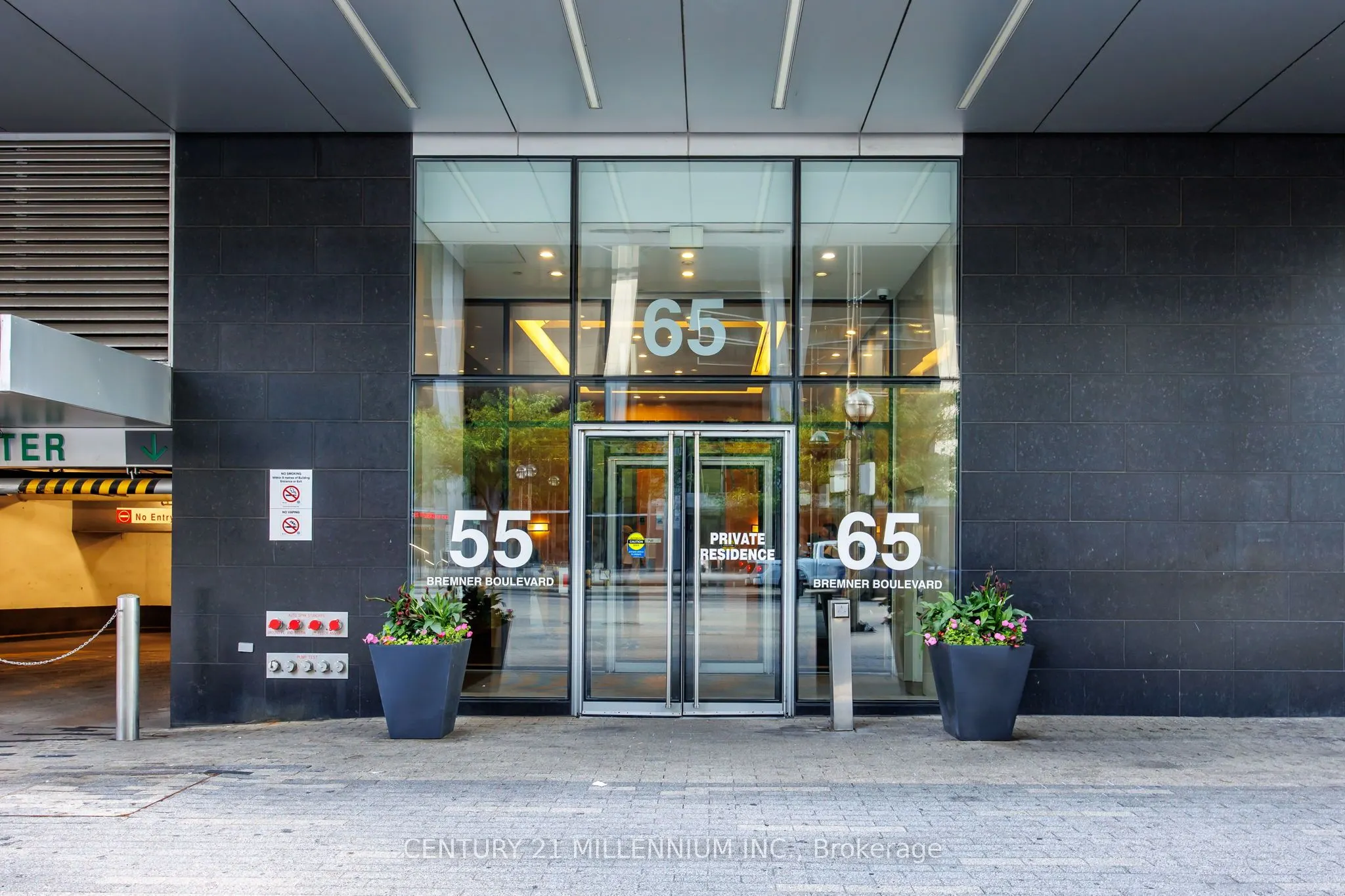 65 Bremner Boulevard W, #4503