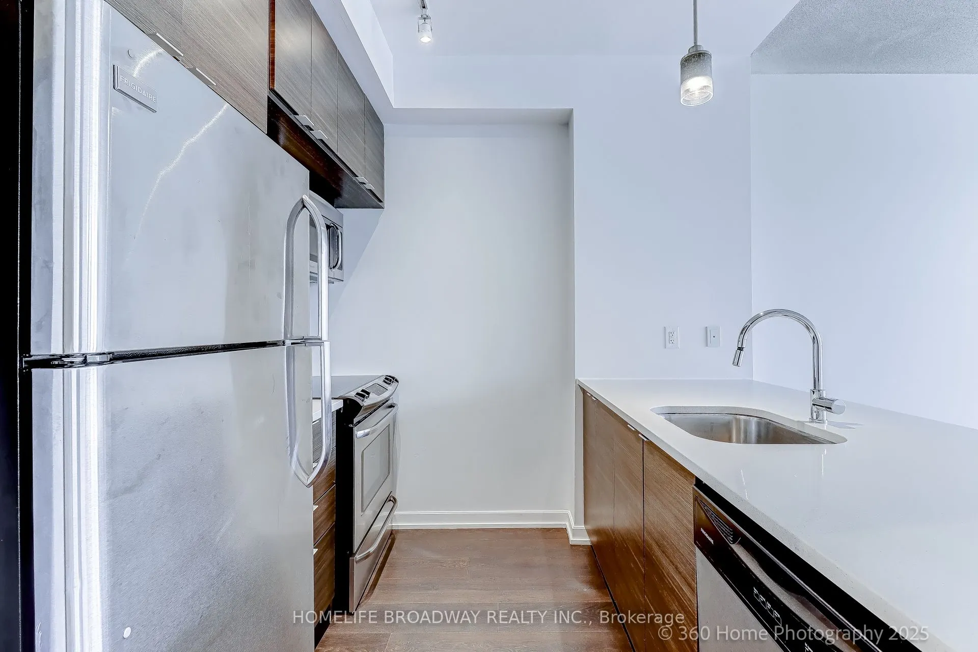 62 Forest Manor Road, #216