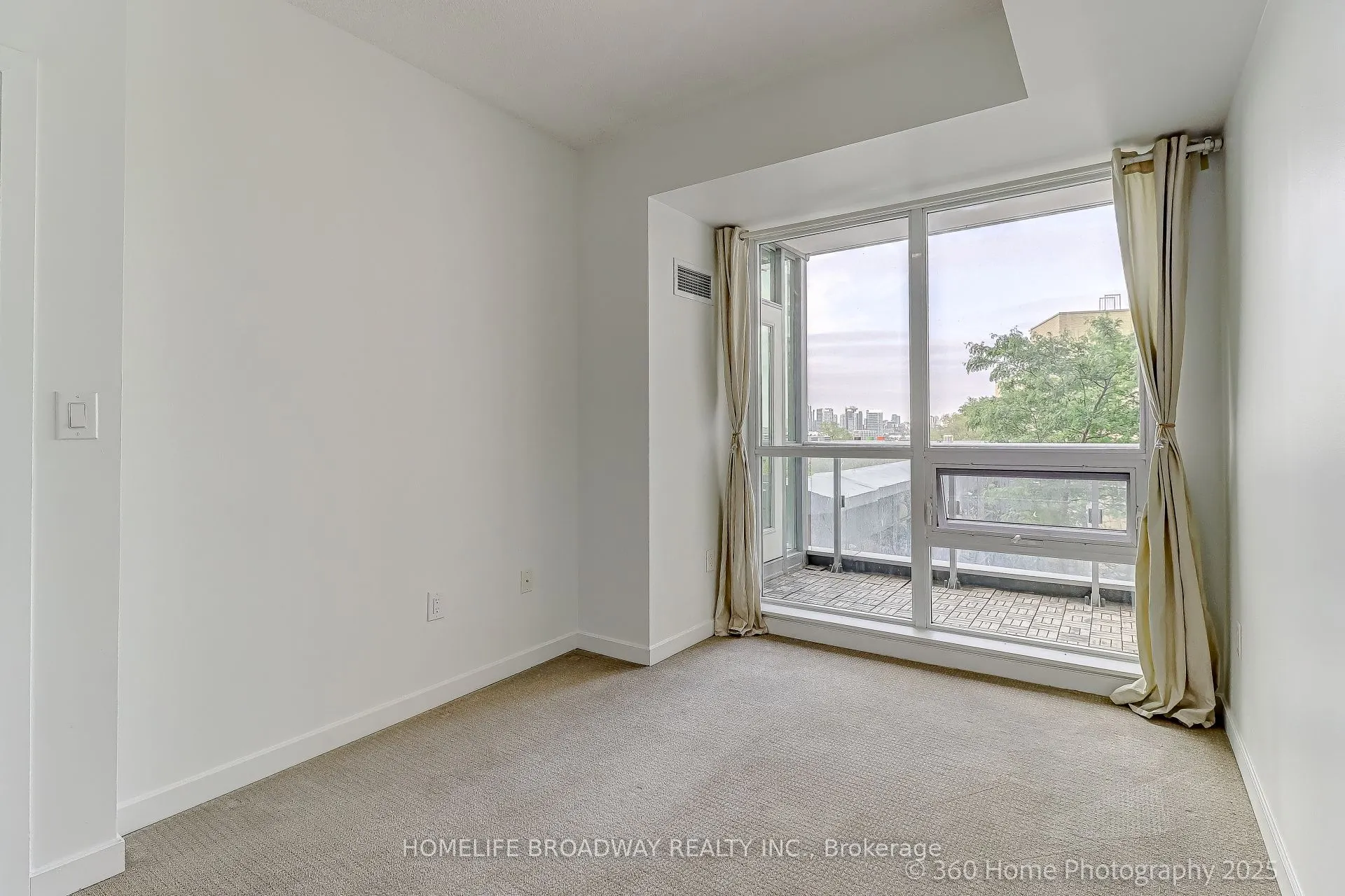 62 Forest Manor Road, #216