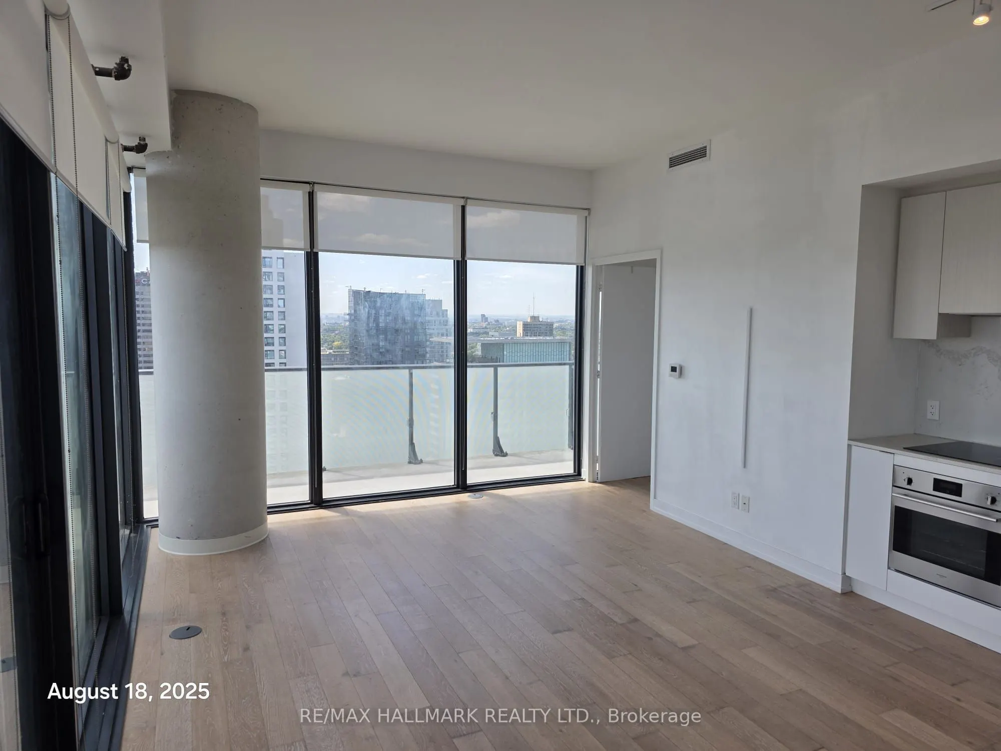 161 Roehampton Avenue, #3809