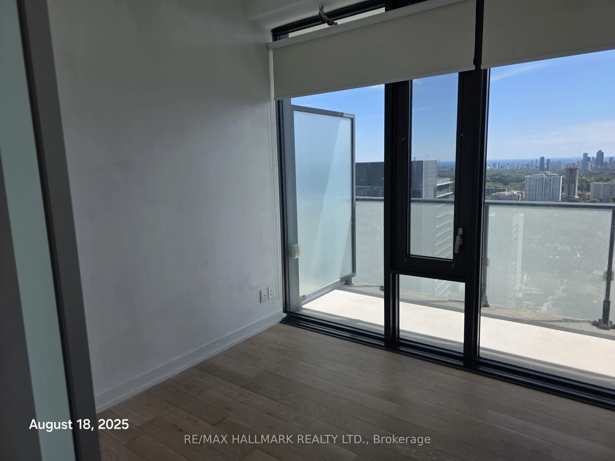 161 Roehampton Avenue, #3809