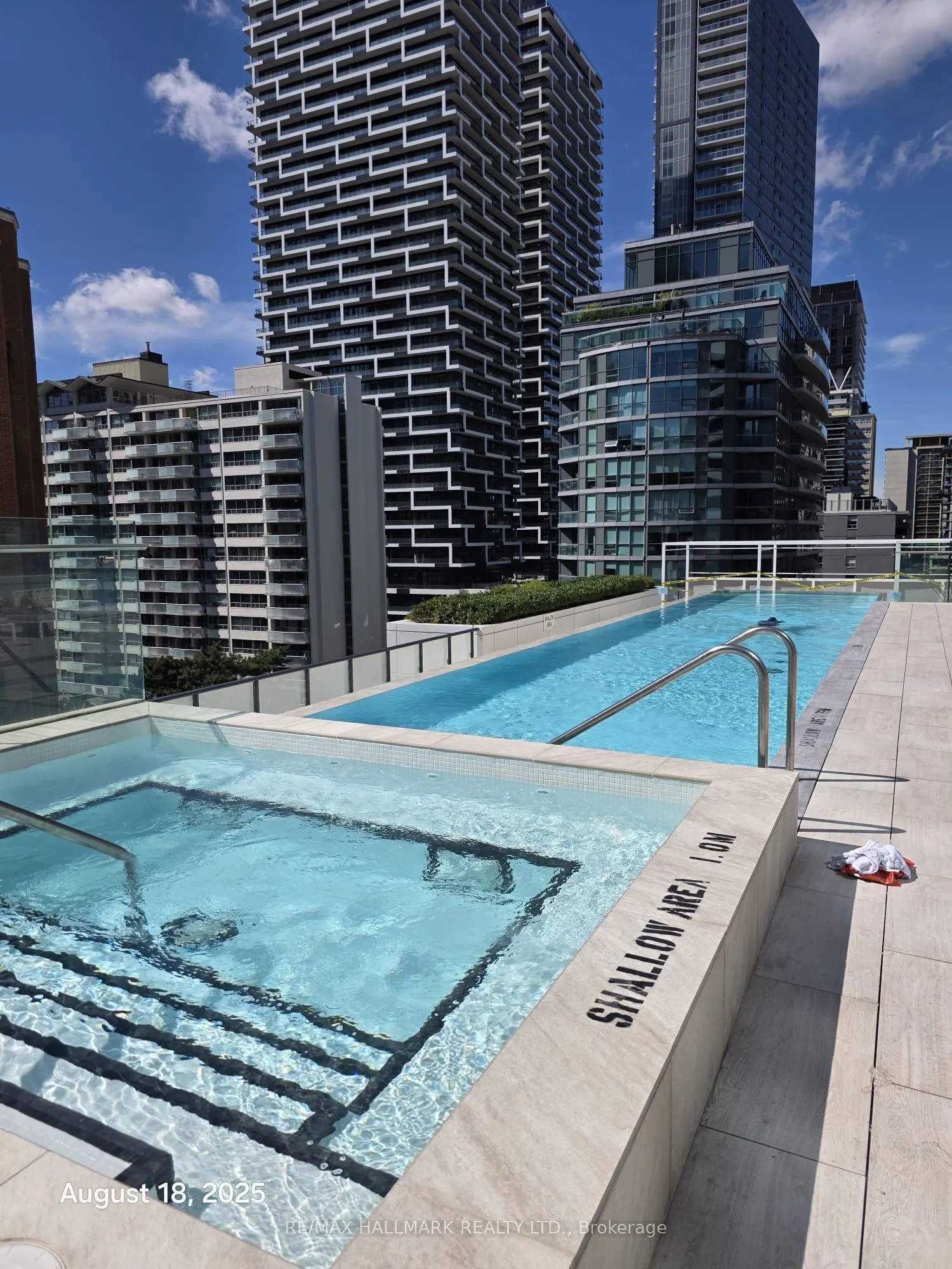 161 Roehampton Avenue, #3809