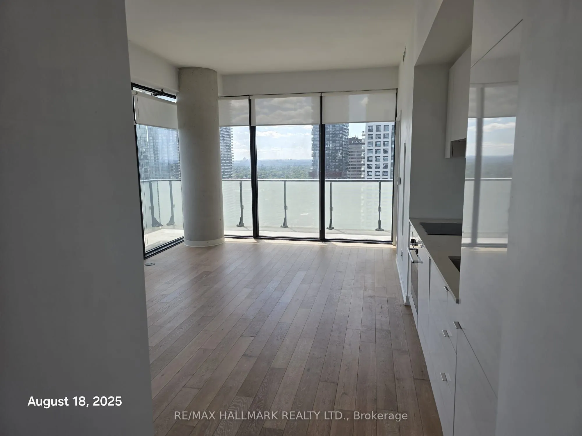 161 Roehampton Avenue, #3809