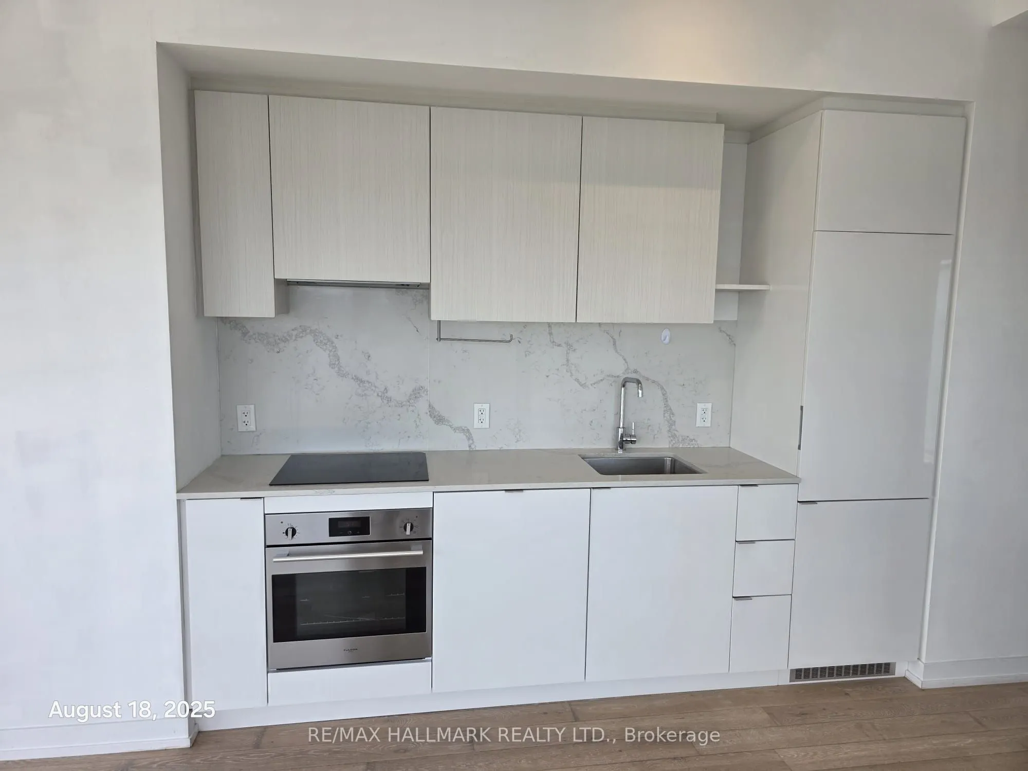161 Roehampton Avenue, #3809