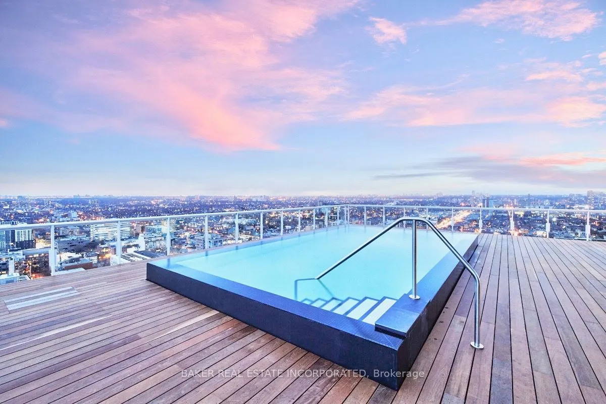 11 Charlotte Street, #301
