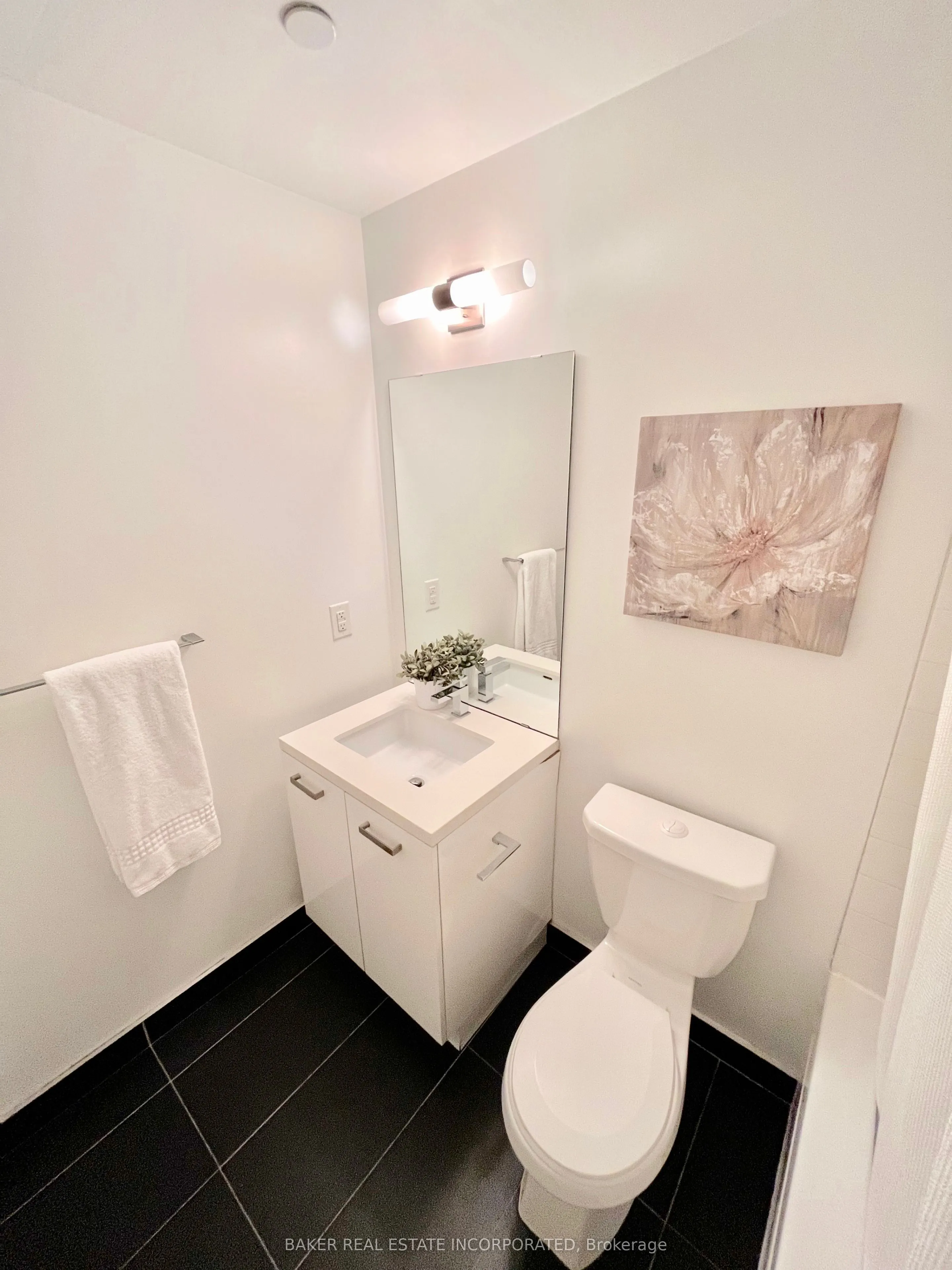 11 Charlotte Street, #301