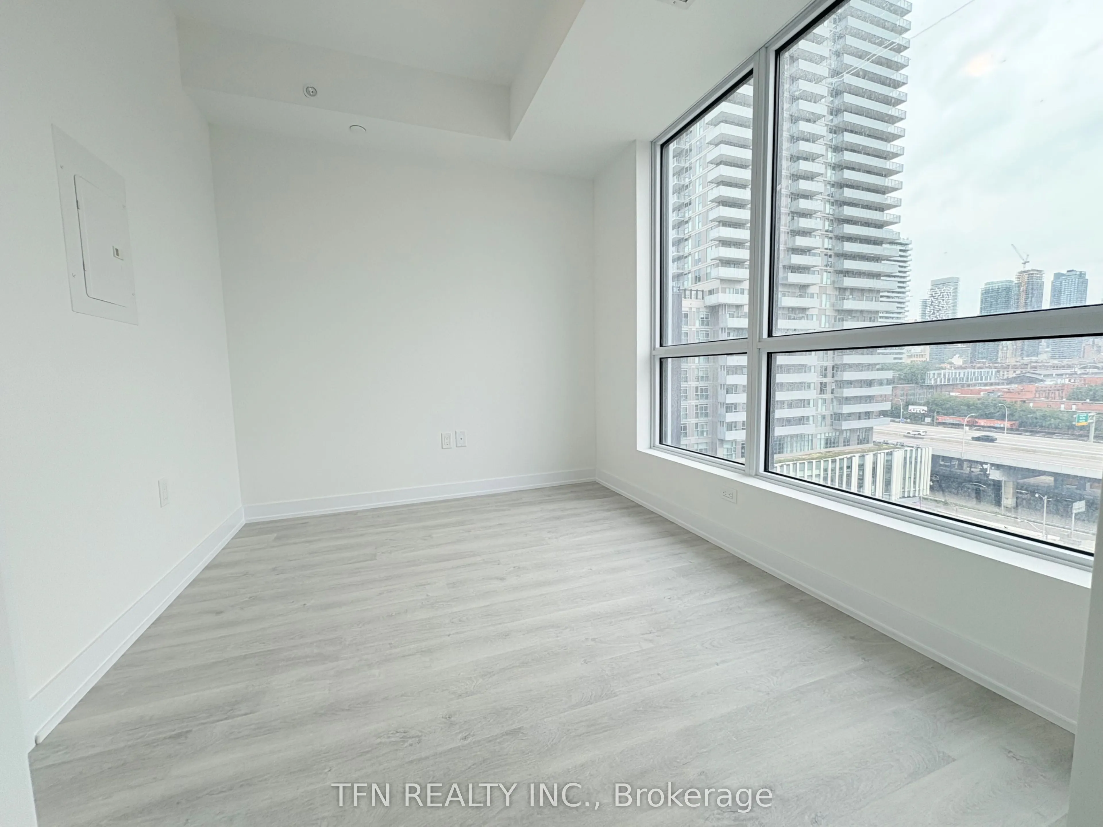 15 Richardson Street, #1002