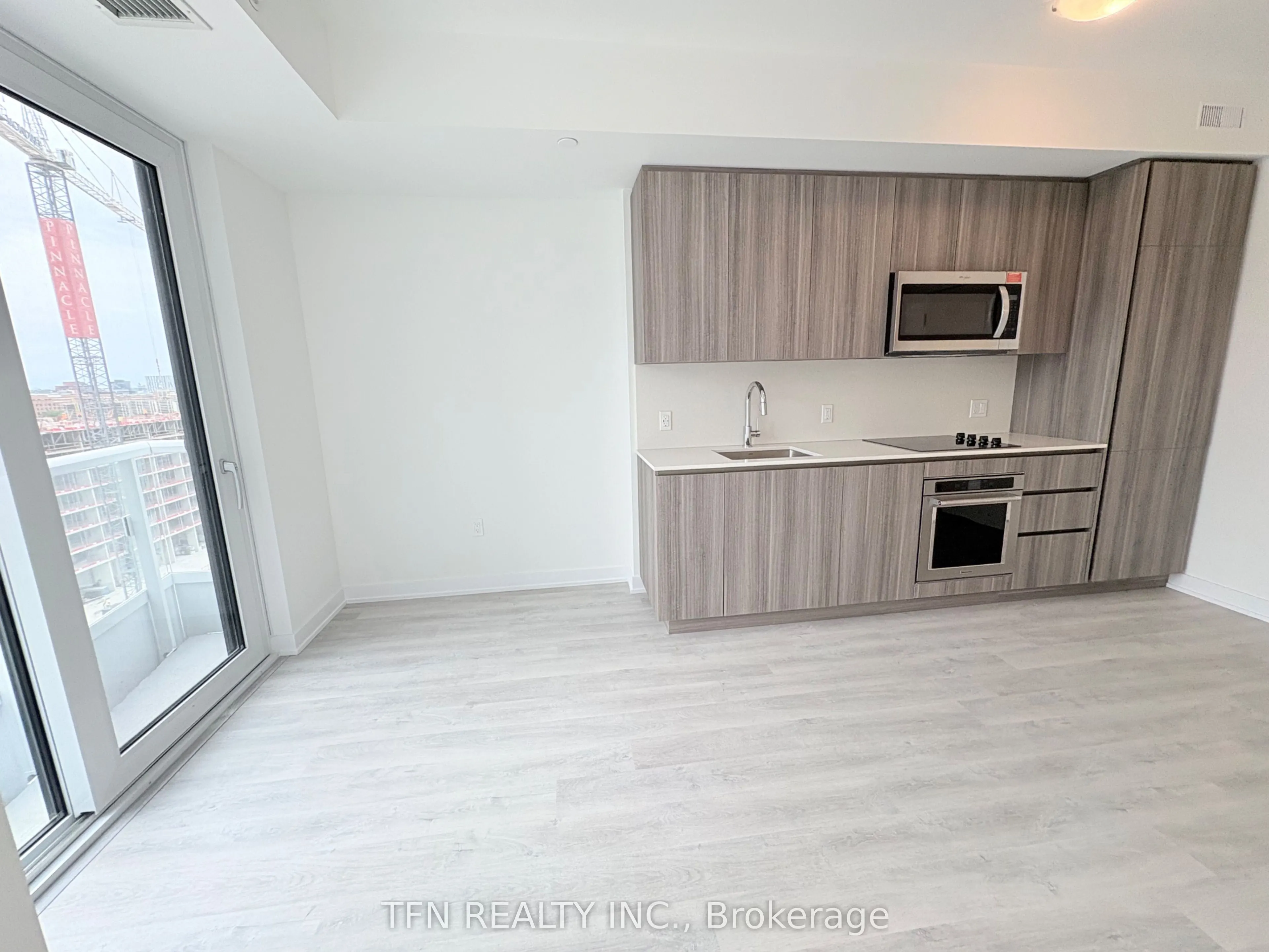 15 Richardson Street, #1002
