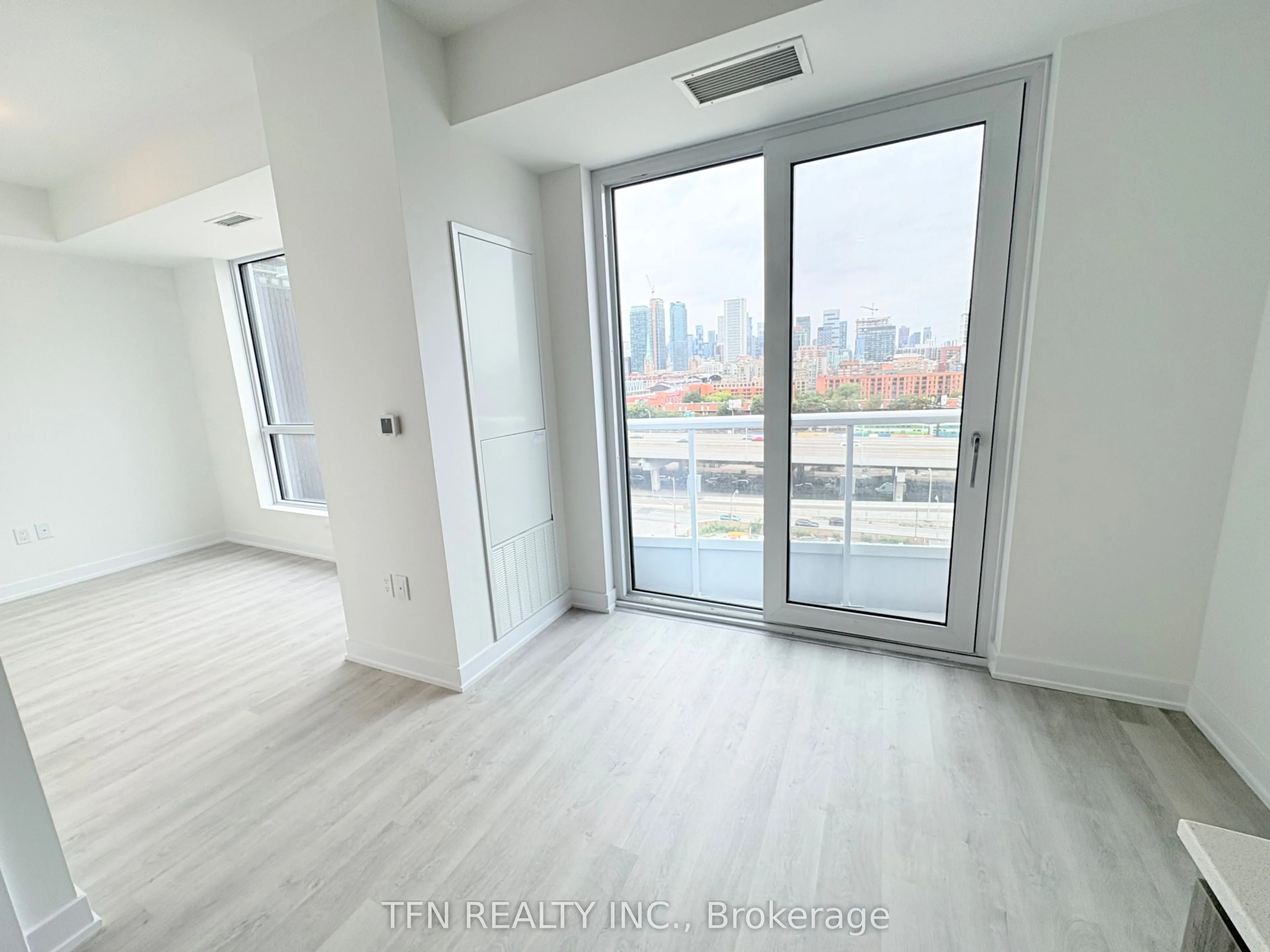 15 Richardson Street, #1002