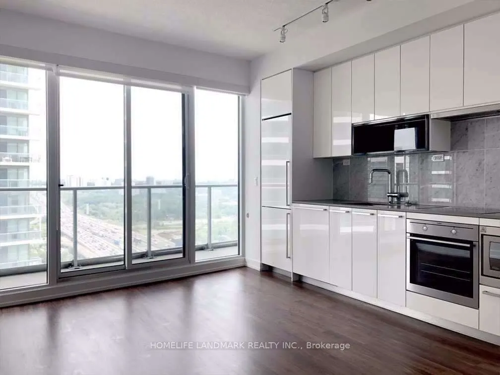 115 McMahon Drive, #2907