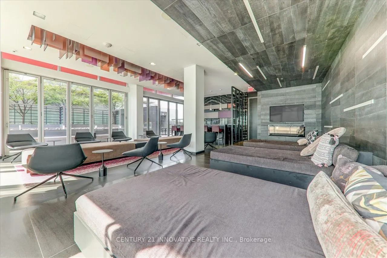 318 Richmond Street W, #1711
