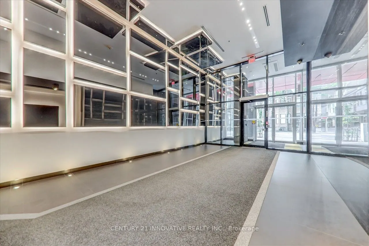 318 Richmond Street W, #1711