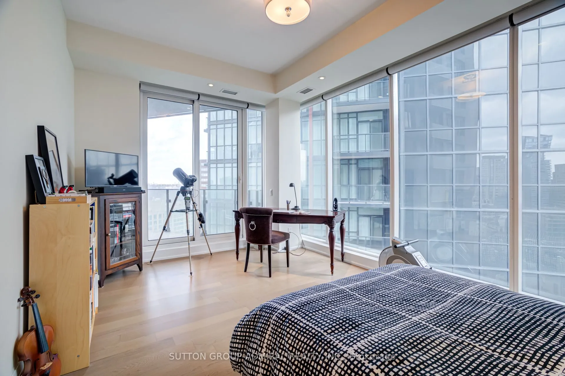 88 Davenport Road, #1701