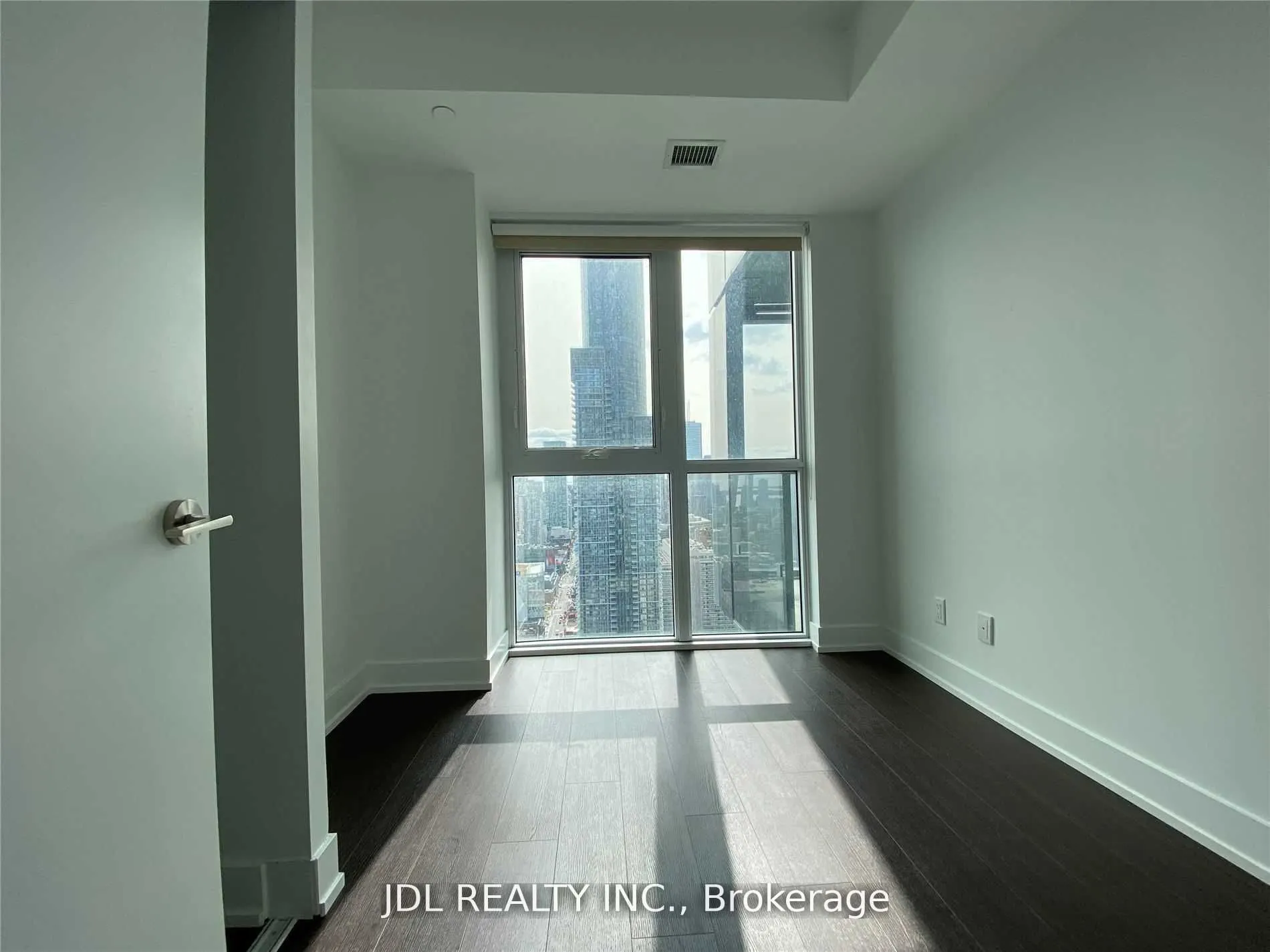 7 Grenville Street, #4111